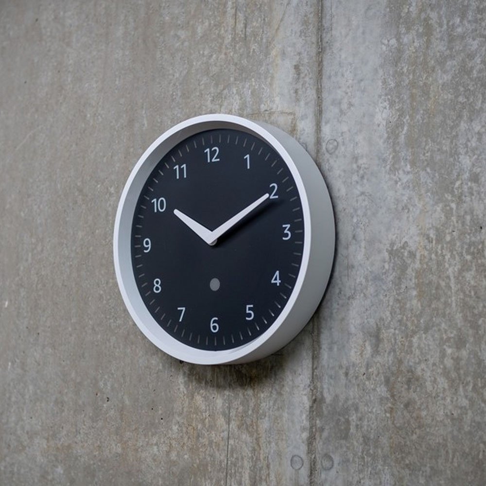 echo-wall-clock.jpg