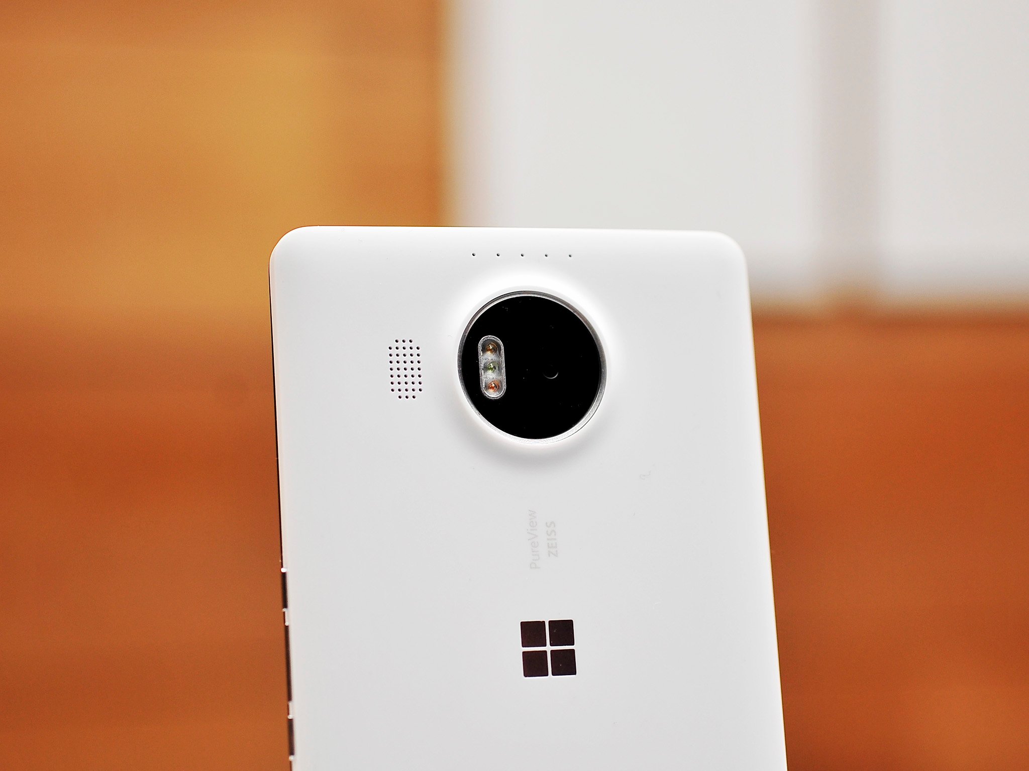 lumia-950-xl-camera_0.jpg