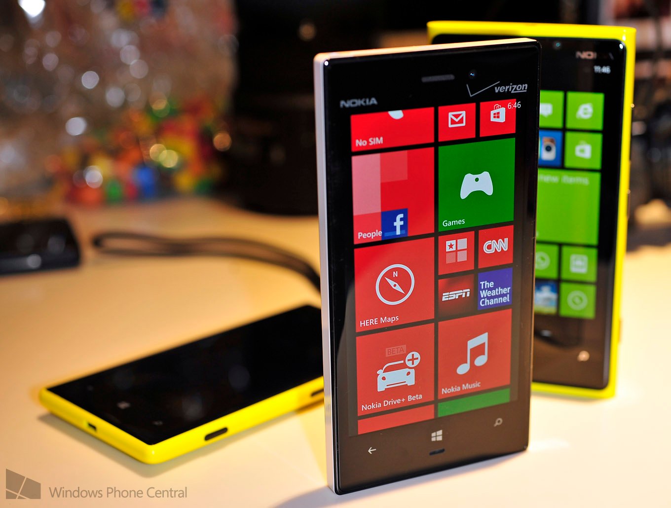 Lumia%20928%20Windows%20Phone%20Main_0.jpg