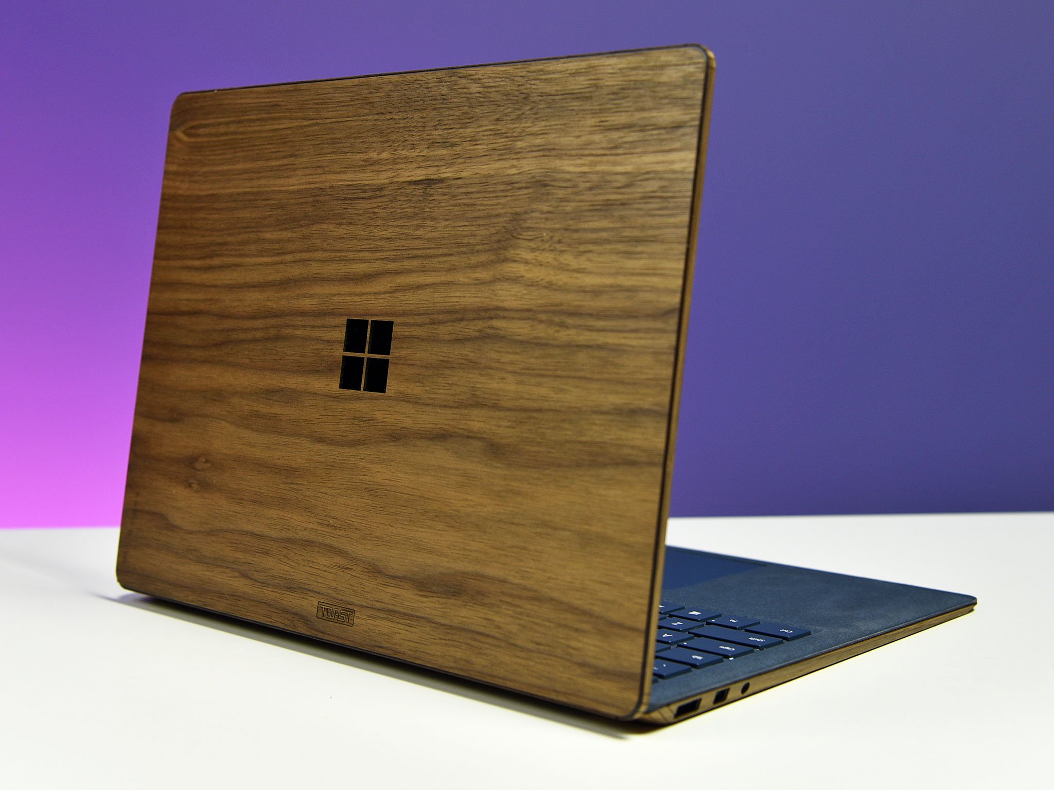 toast-wood-surface-laptop-1.jpg