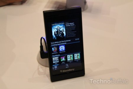 blackberry-10-hands-on-015.jpg