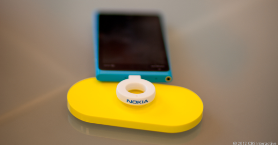 Lumia920_WirelessCharging_Dongle_610x320.png