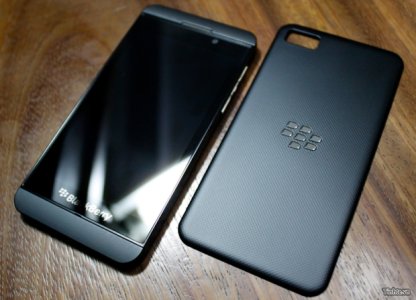 blackberry-10-l-series-dec12.jpg