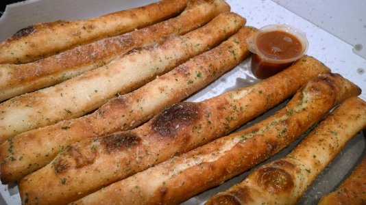 Breadsticks.jpg