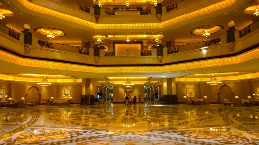 Emirates Palace - Abu Dhabi.jpg