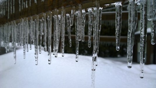 ice_rain_2015_icicles.jpg