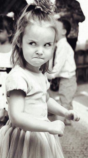 Cute-Angry-Girl-Expression-Black-And-White-iphone-6-wallpaper-ilikewallpaper_com.jpg