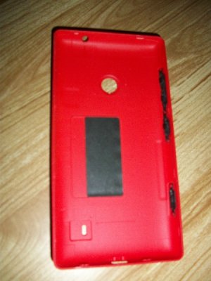 03-Nokia-Lumia-521-OEM-Battery-Cover-Red.jpg