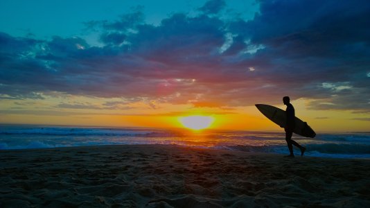 Surfer_Sunset_smlr.jpg