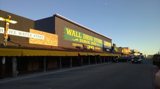 14 Wall Drug.jpg