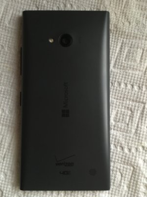 Lumia 735 - 3.jpg
