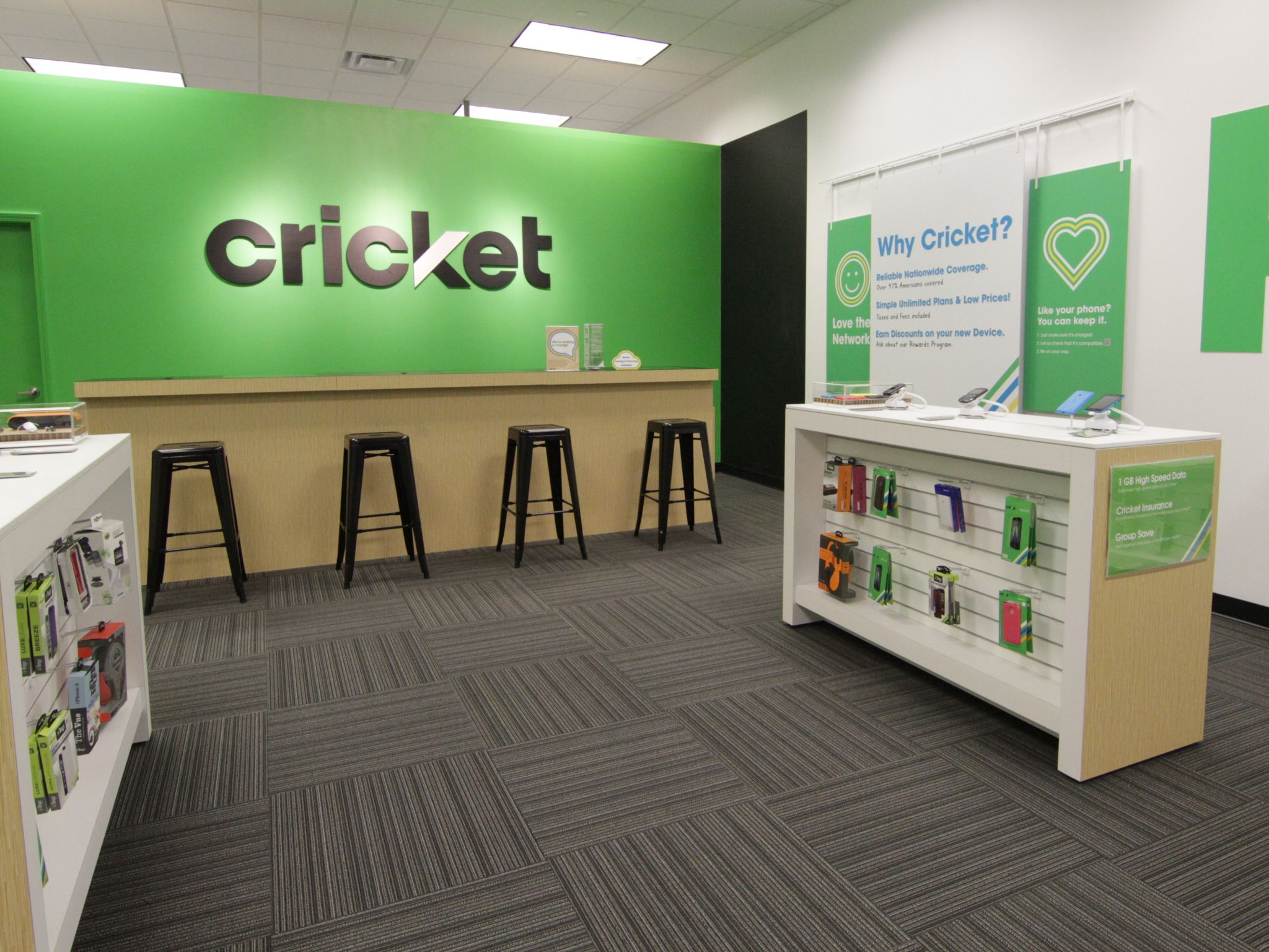 cricket-wireless-store-shot.jpg