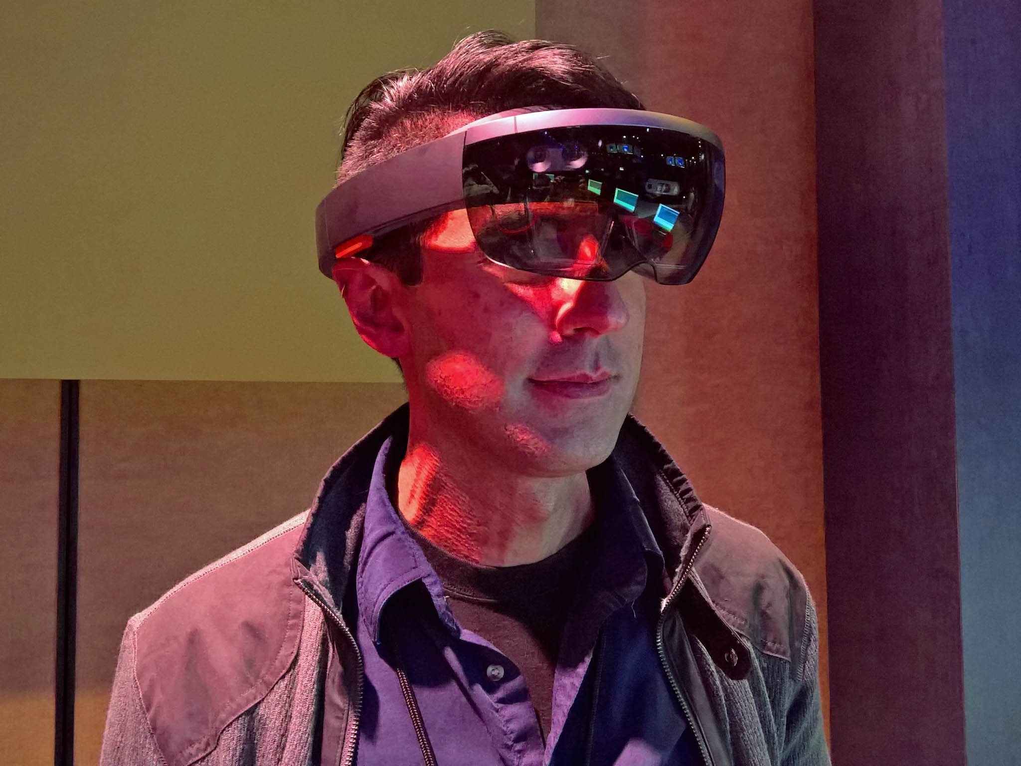 hololens-build2016-dan.jpg