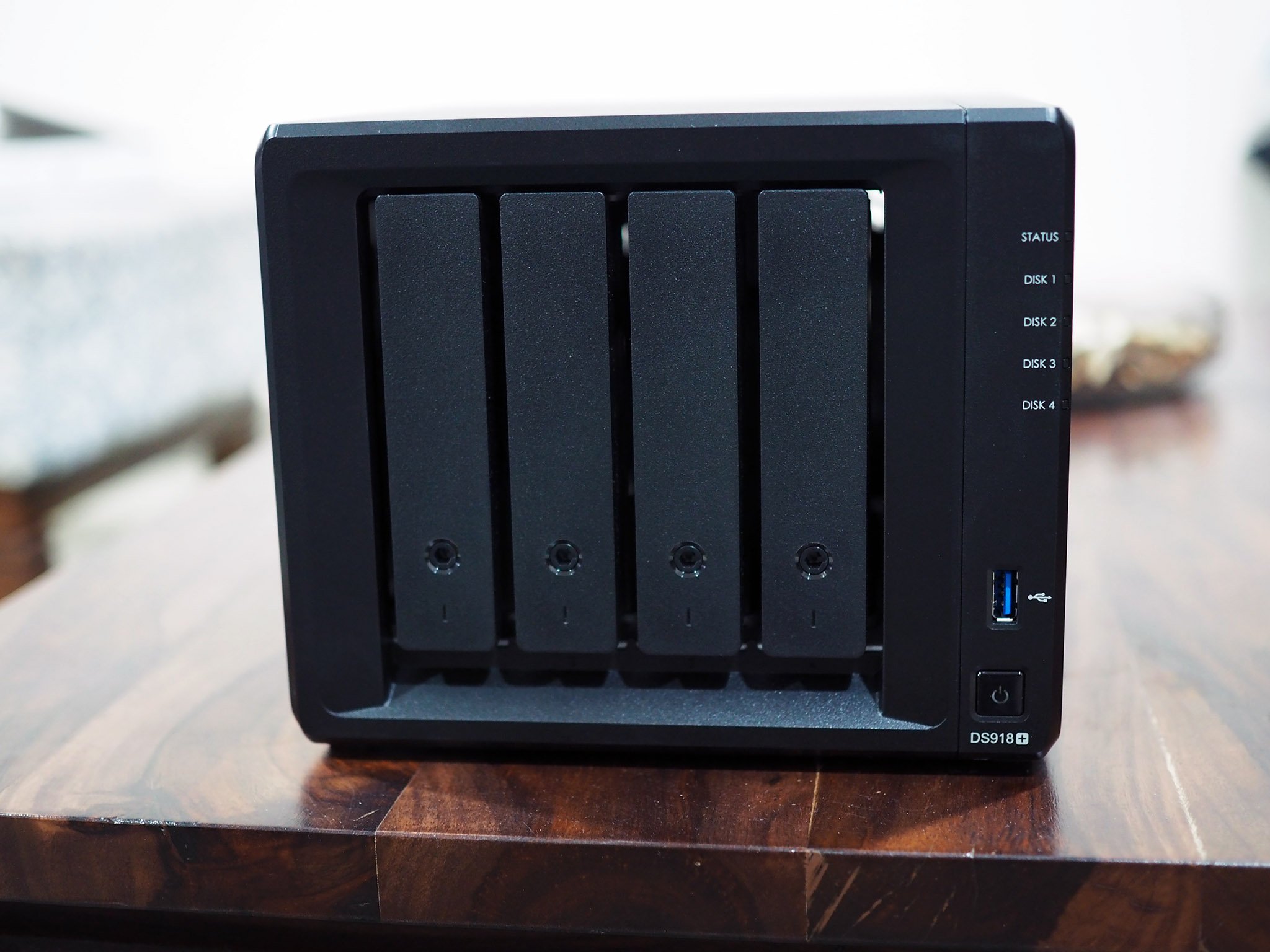 synology-ds918-1.jpg