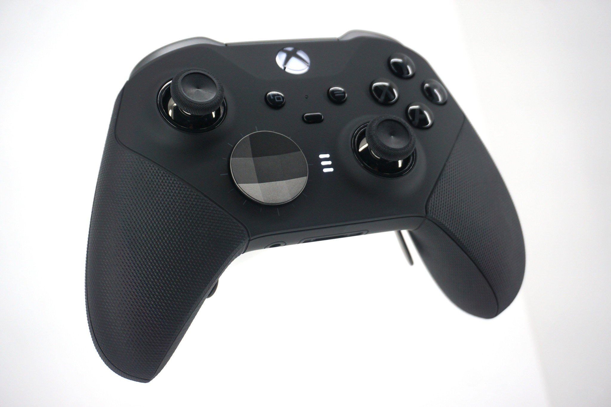 xbox-elite-series-2-controller-e3.jpg