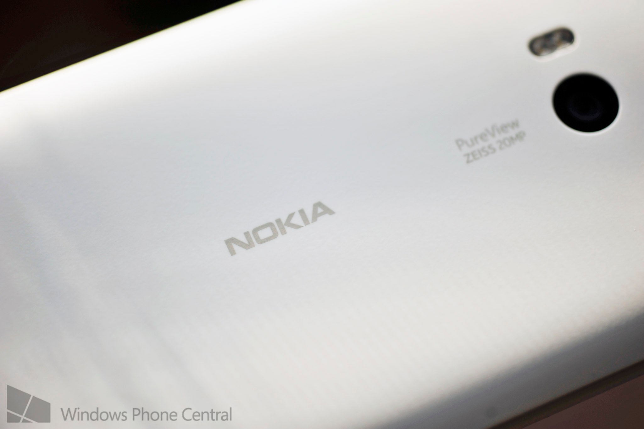 Nokia_logo_Lumia_white.jpg