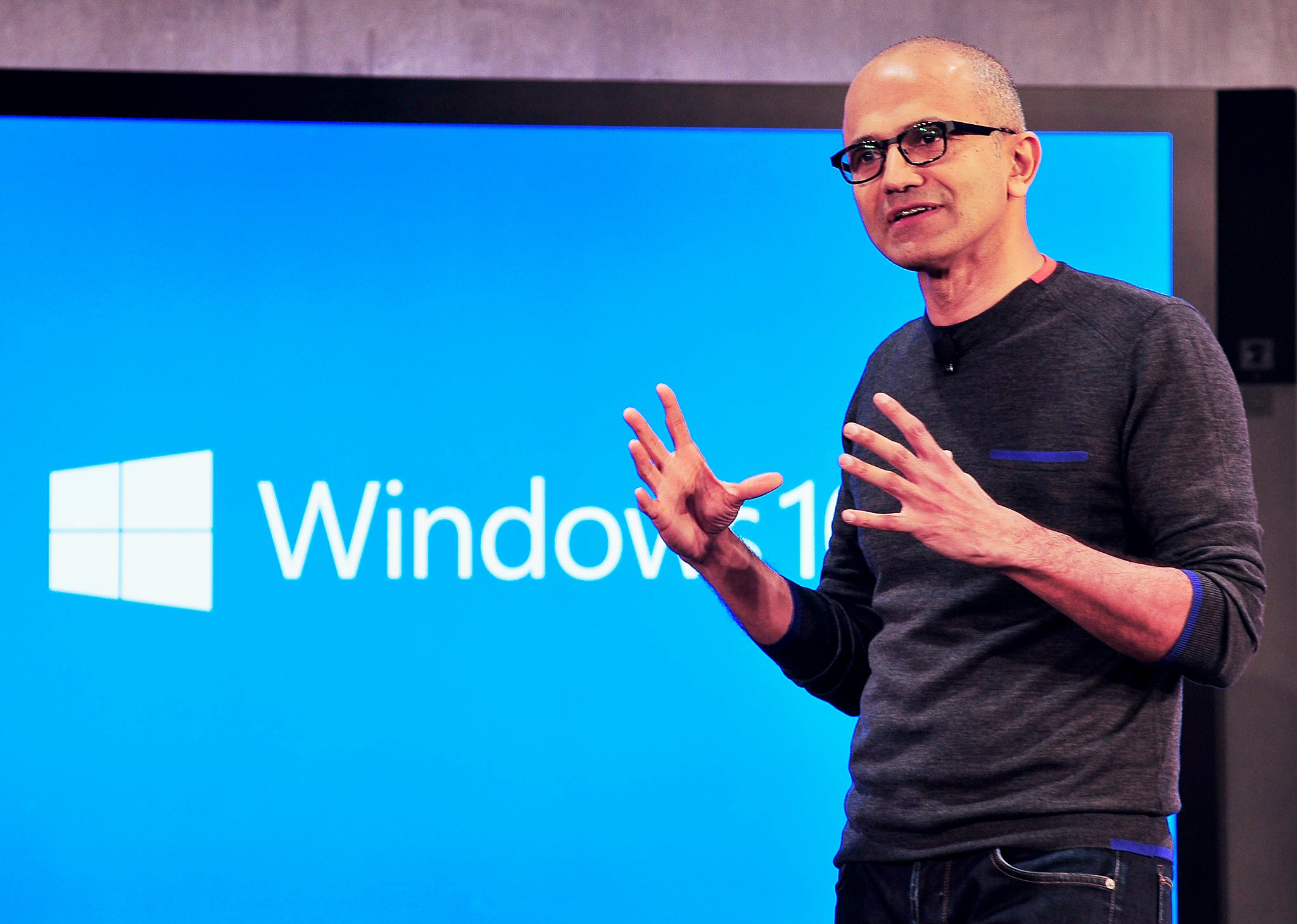 Satya-Nadella-2015-hero-1.jpg