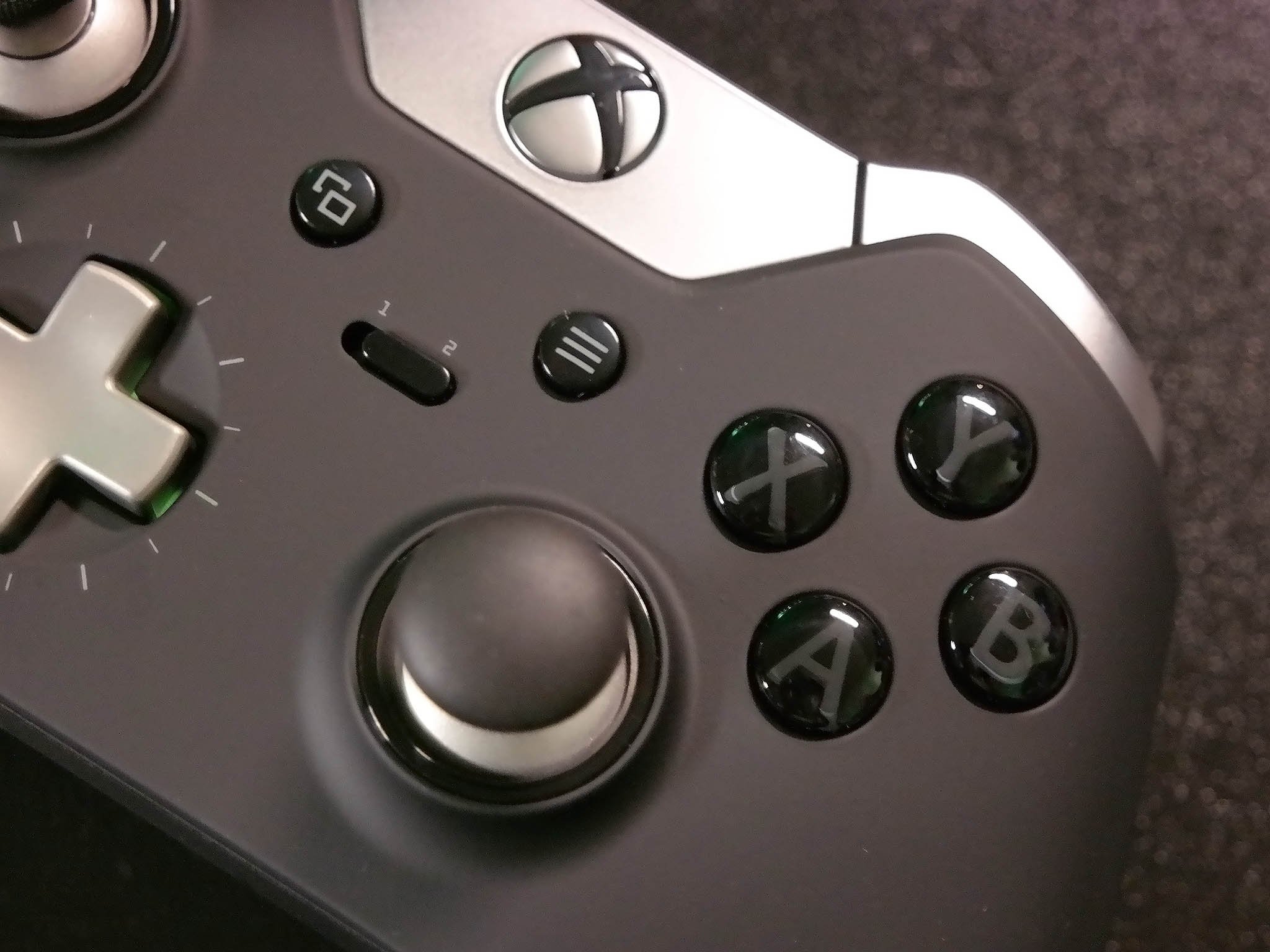 elite-controller-buttons-close.jpg