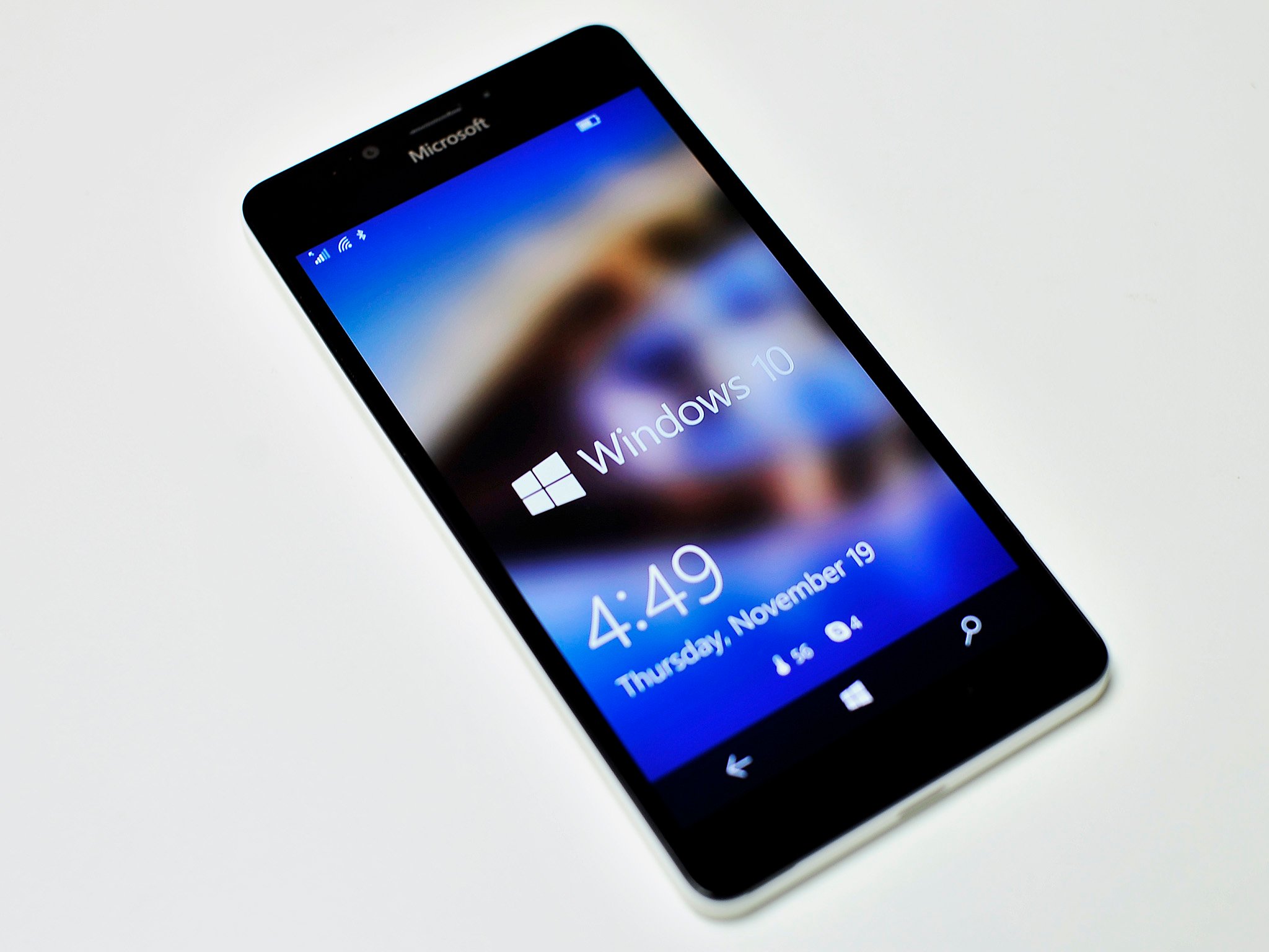 Lumia-950-windows-10-mobile-hero.jpg