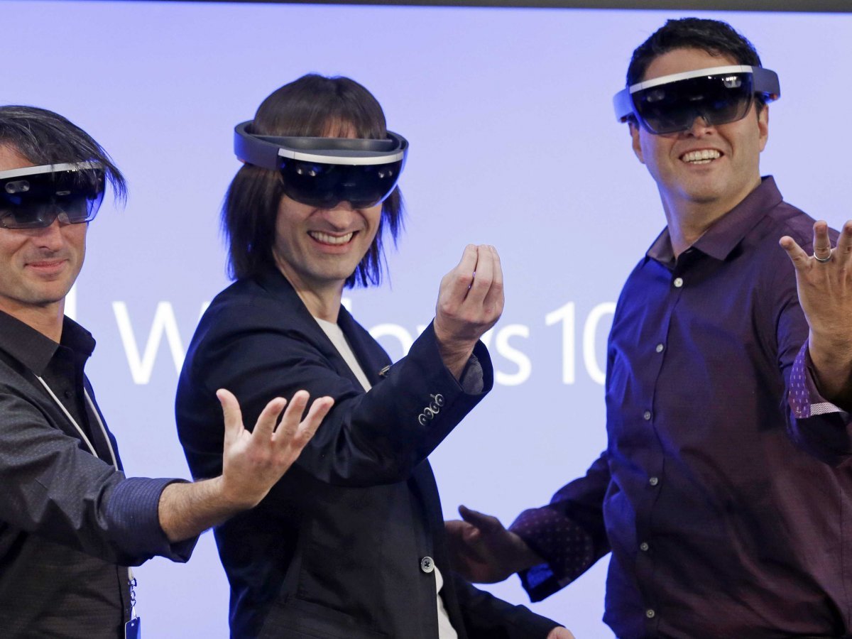 microsoft-executives-testing-hololens.jpg