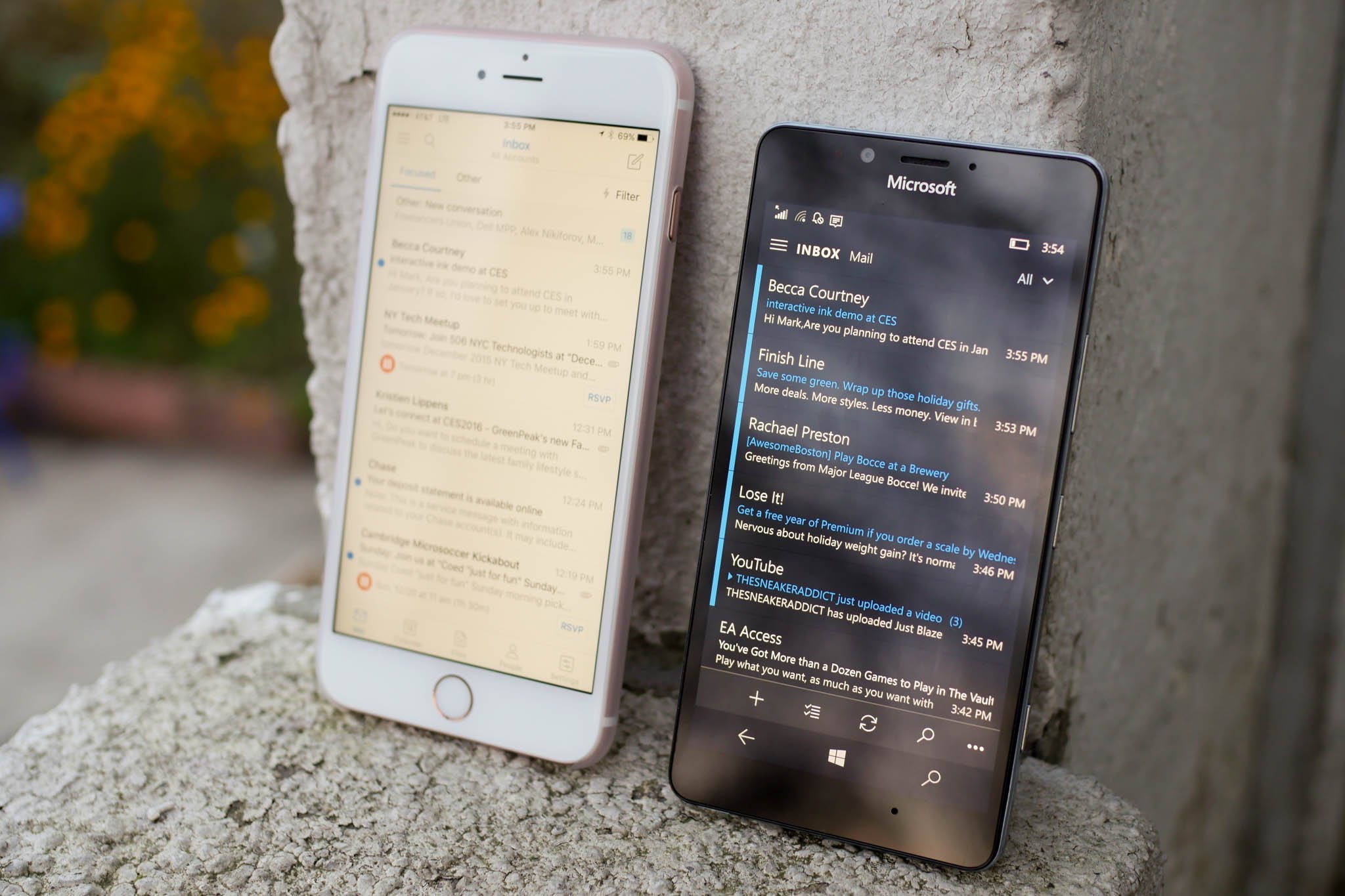 outlook-ios-vs-windows-10-mobile.jpg