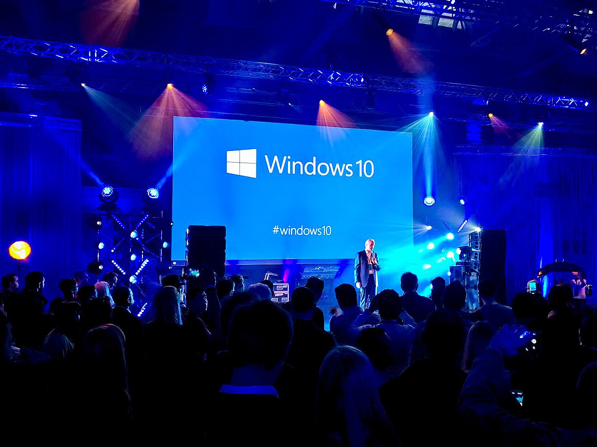 windows-10-party-london.jpg