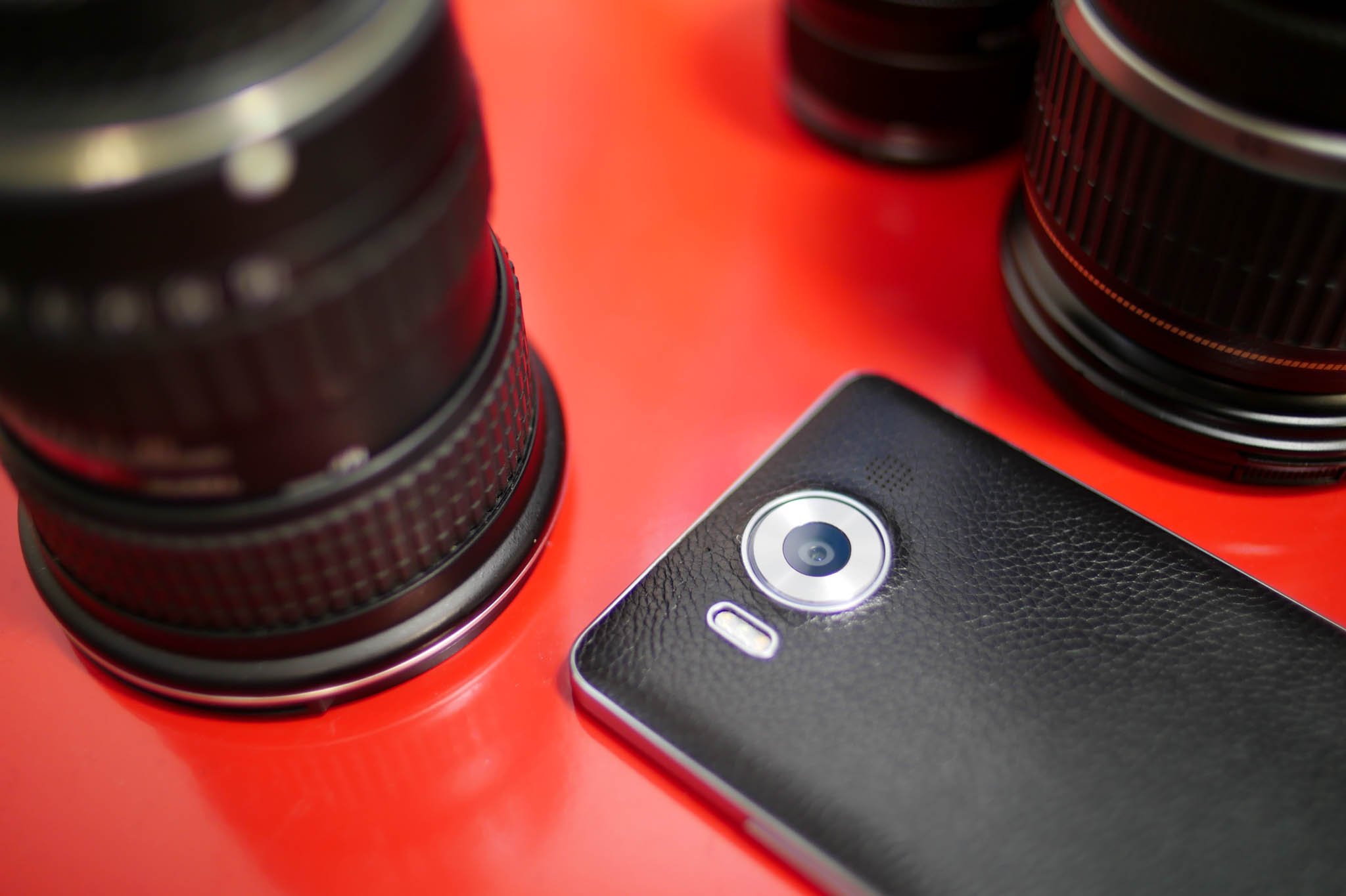 lumia-950-camera-back-mozo.jpg