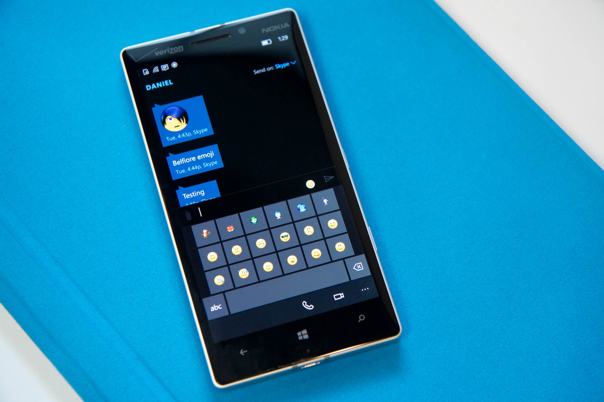 skype-messaging-preview-lumia.jpg