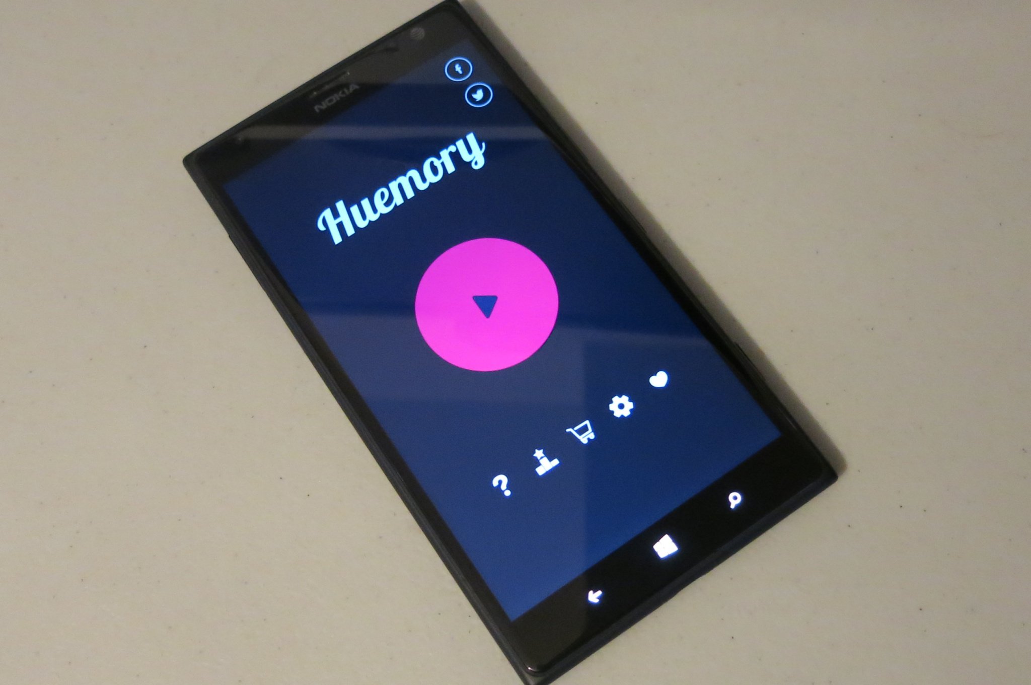Huemory-Windows-Phone-Lumia-1520-photo.jpg