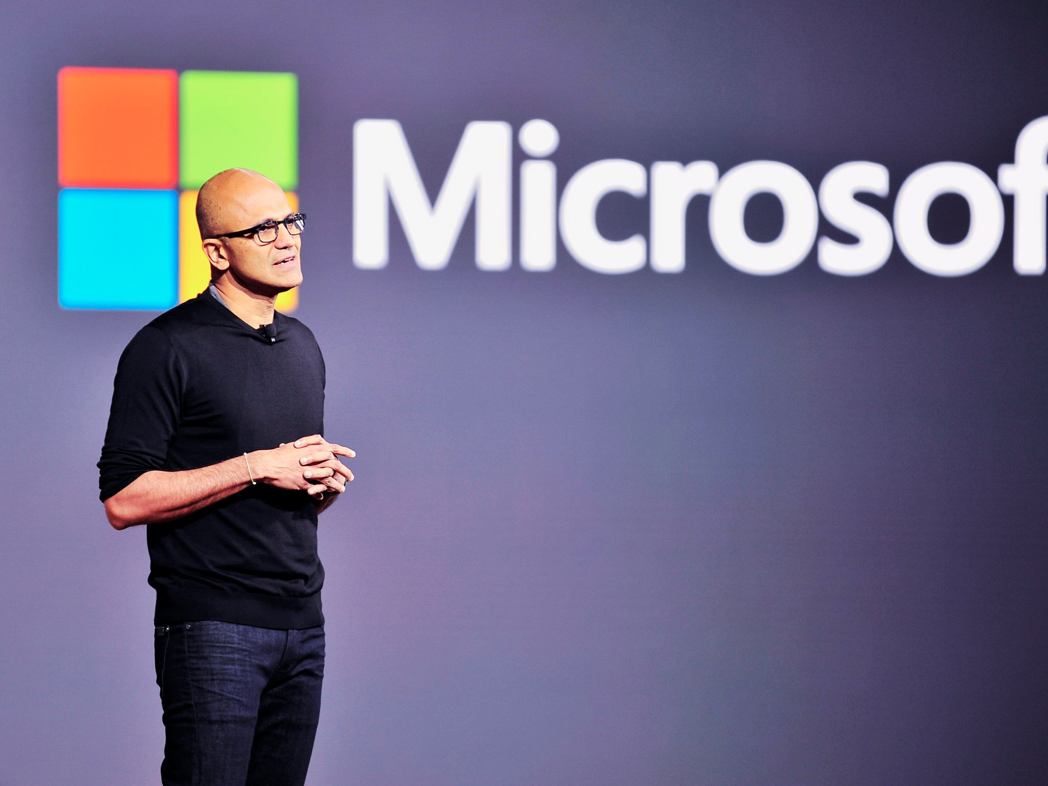 Nadella-2015-october-microsoft.jpg