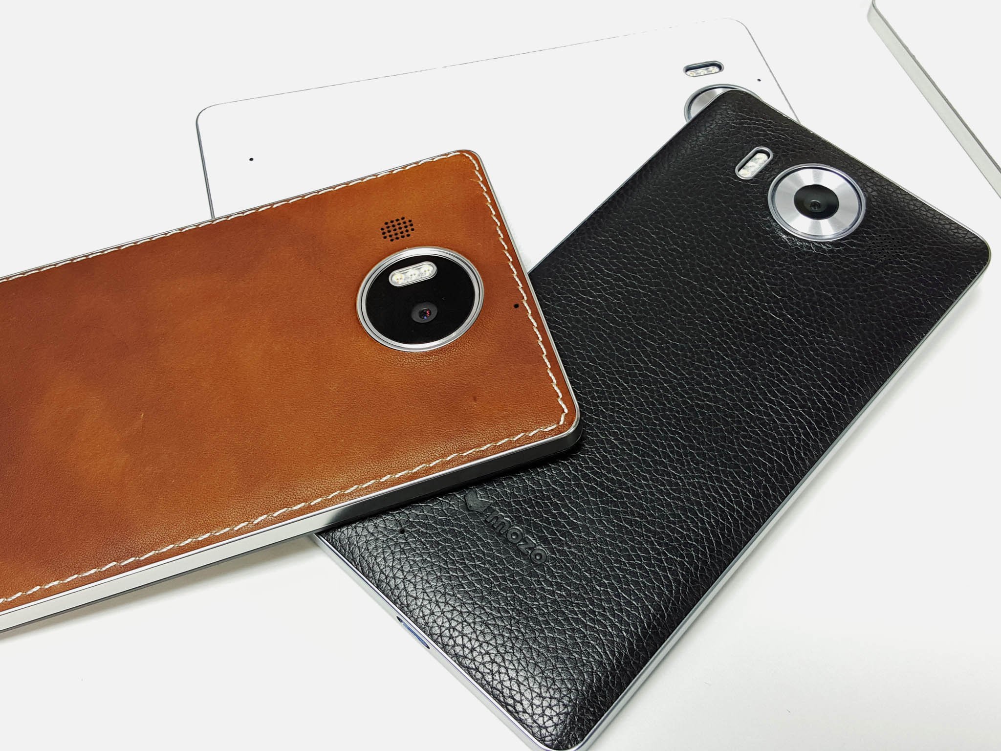 Mozo-leather-covers-950_0.jpg
