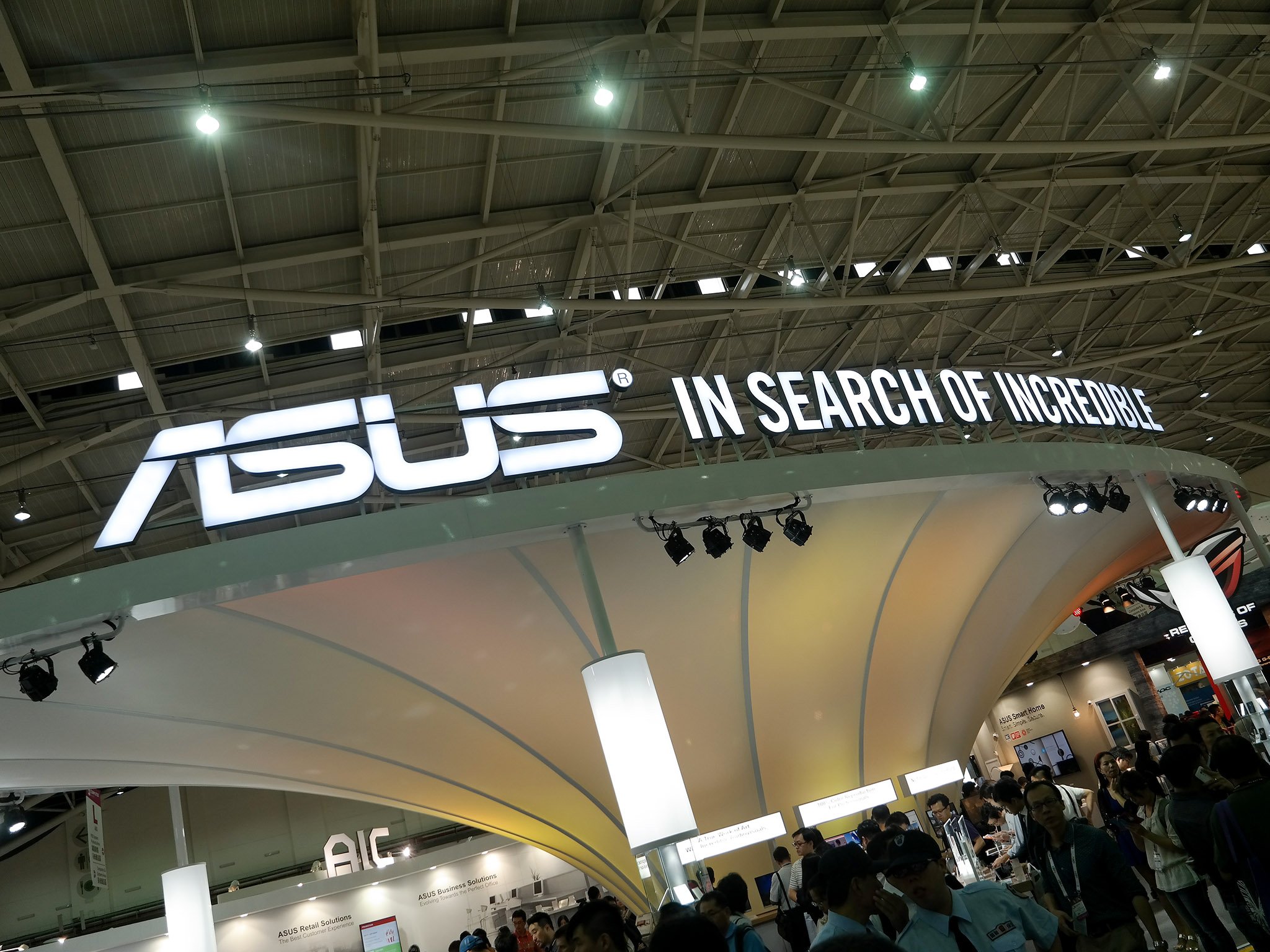 asus-computex-booth.jpg