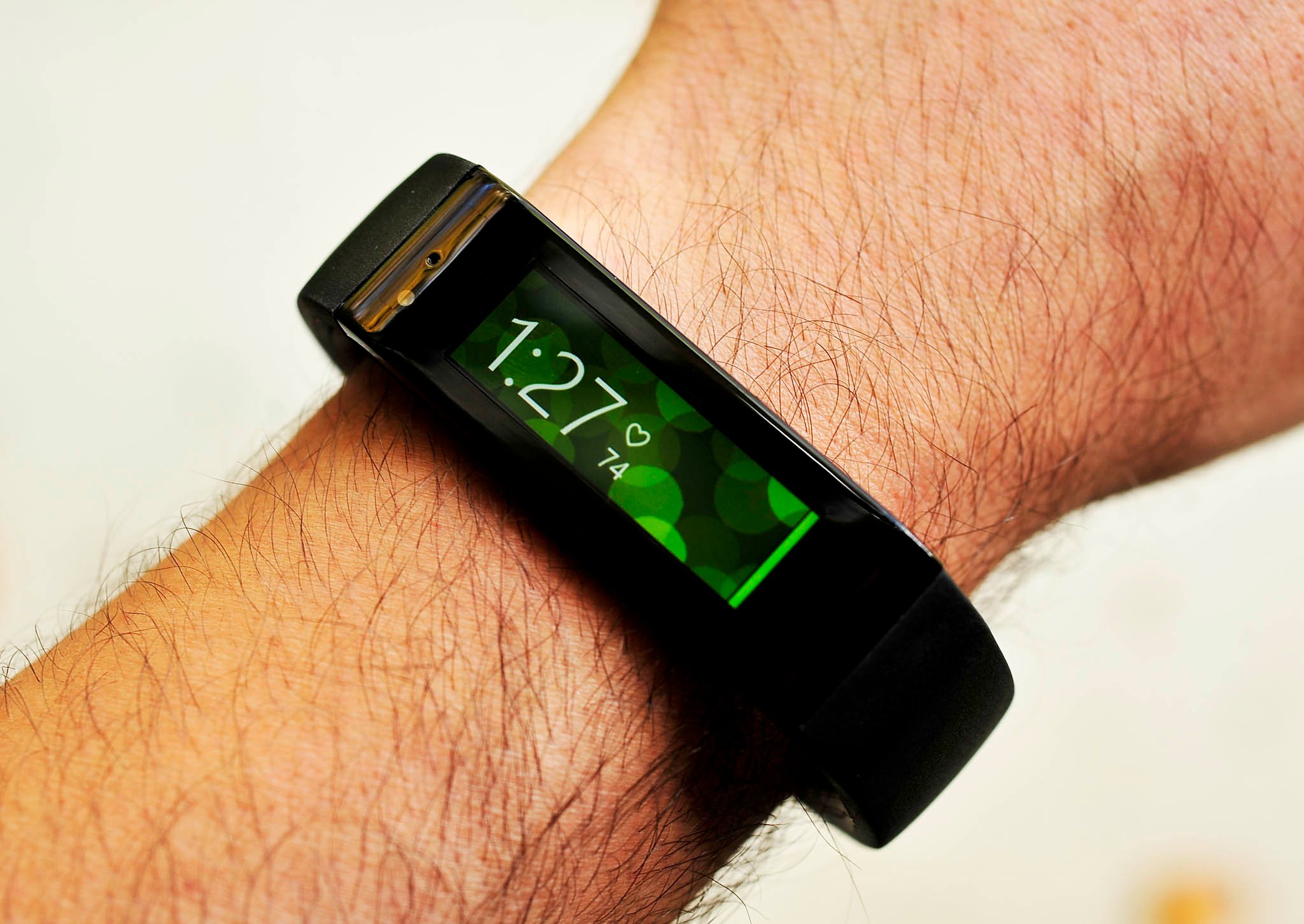 MIcrosoft_Band_hero_lede_green.jpg