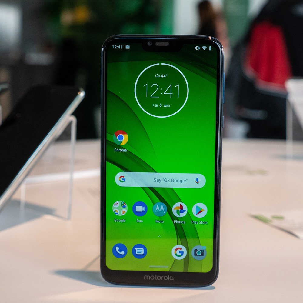 moto-g7-power-smartphone.jpg