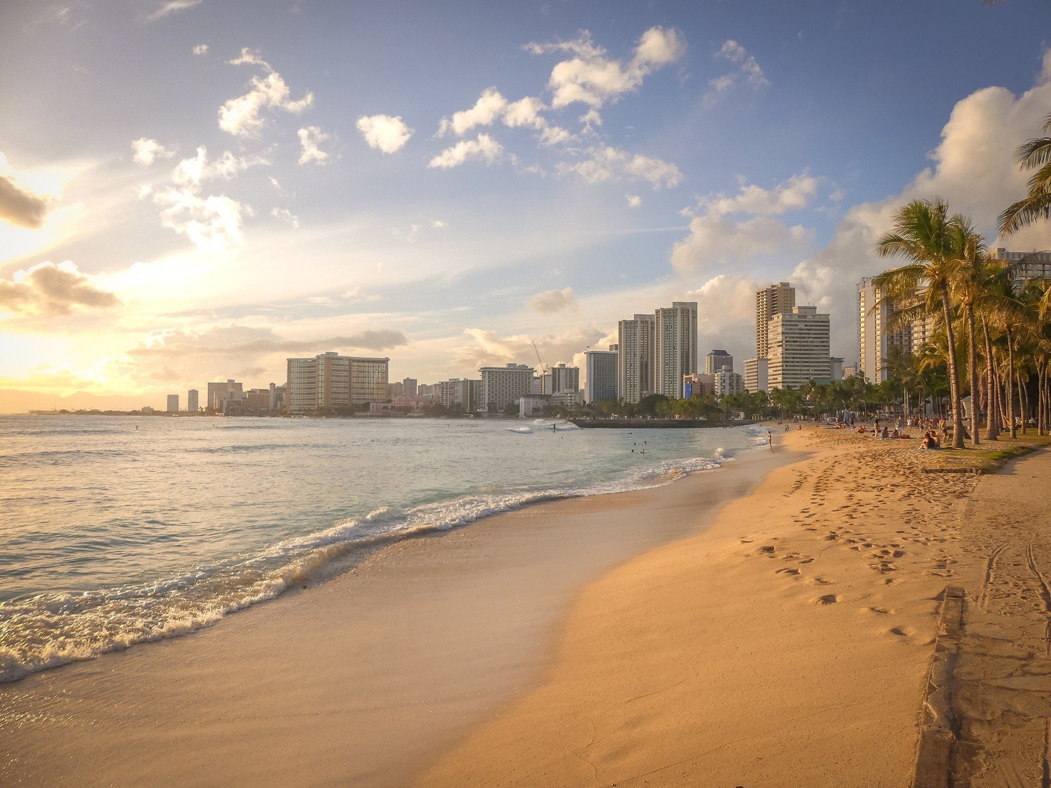 beach-shoreline-hawaii.jpg