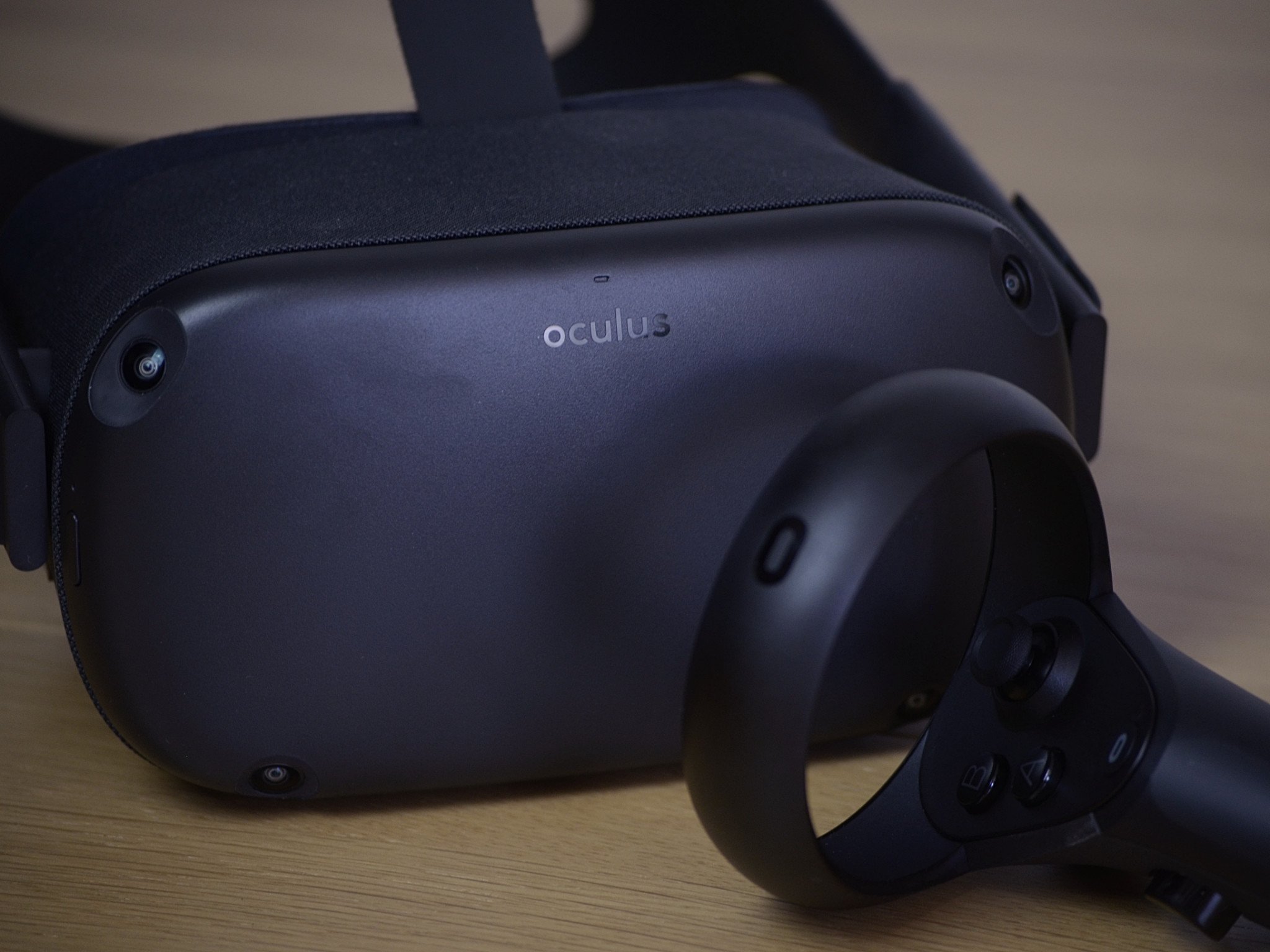 oculus-quest-closeup-2.jpg