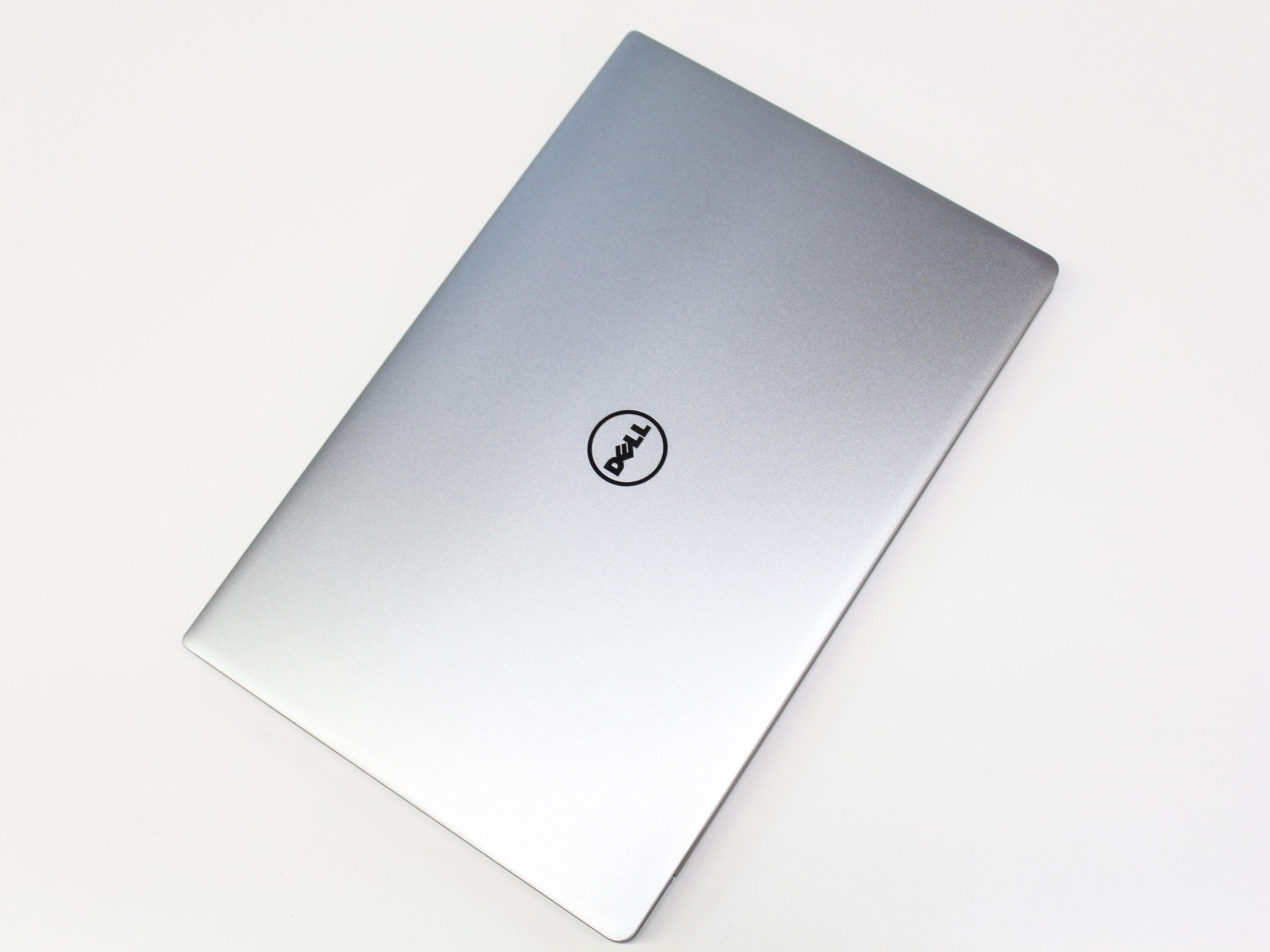 dell-xps-13-top-dell-logo-style-01.JPG