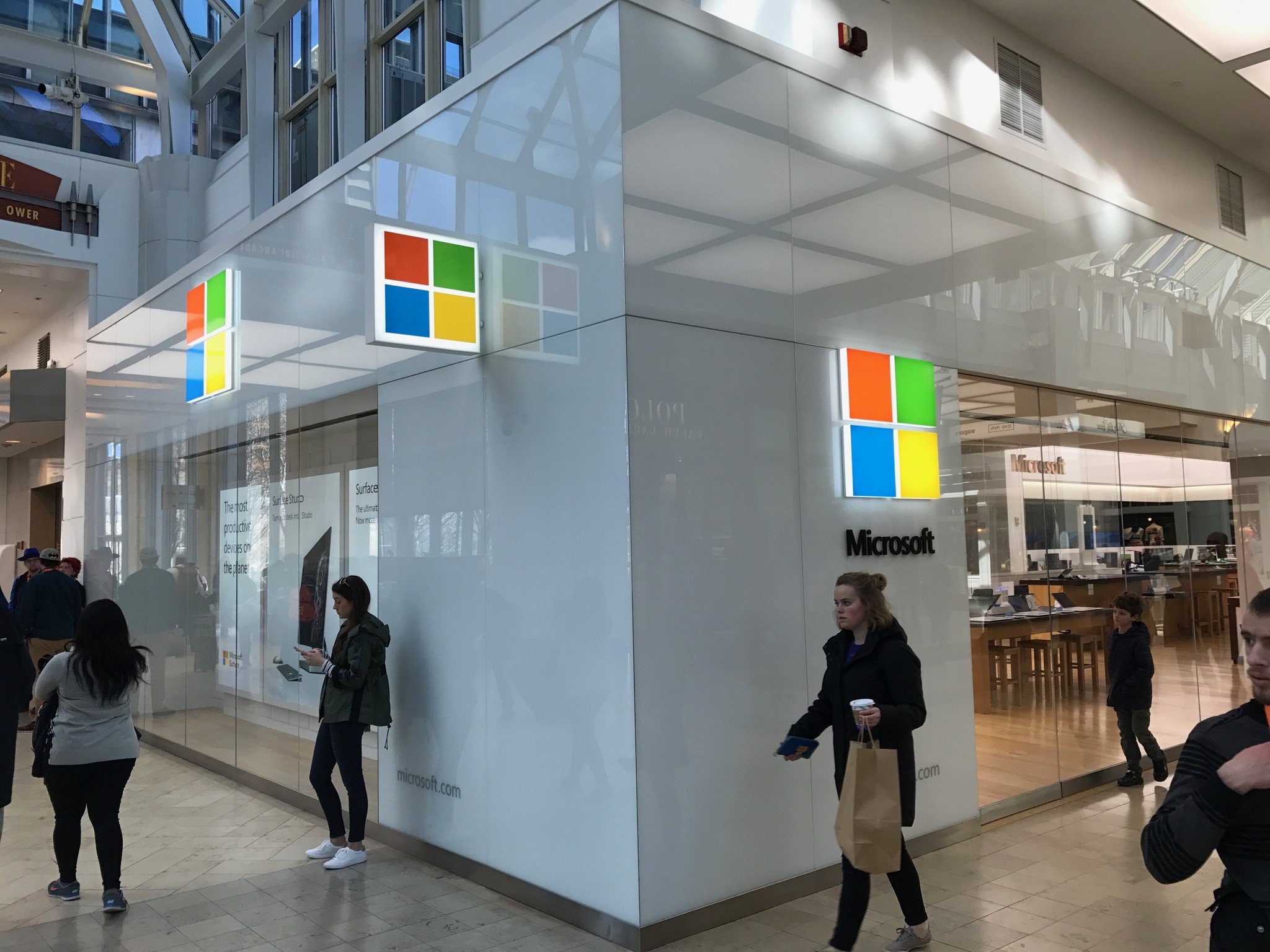 microsoft-store-boston.jpg