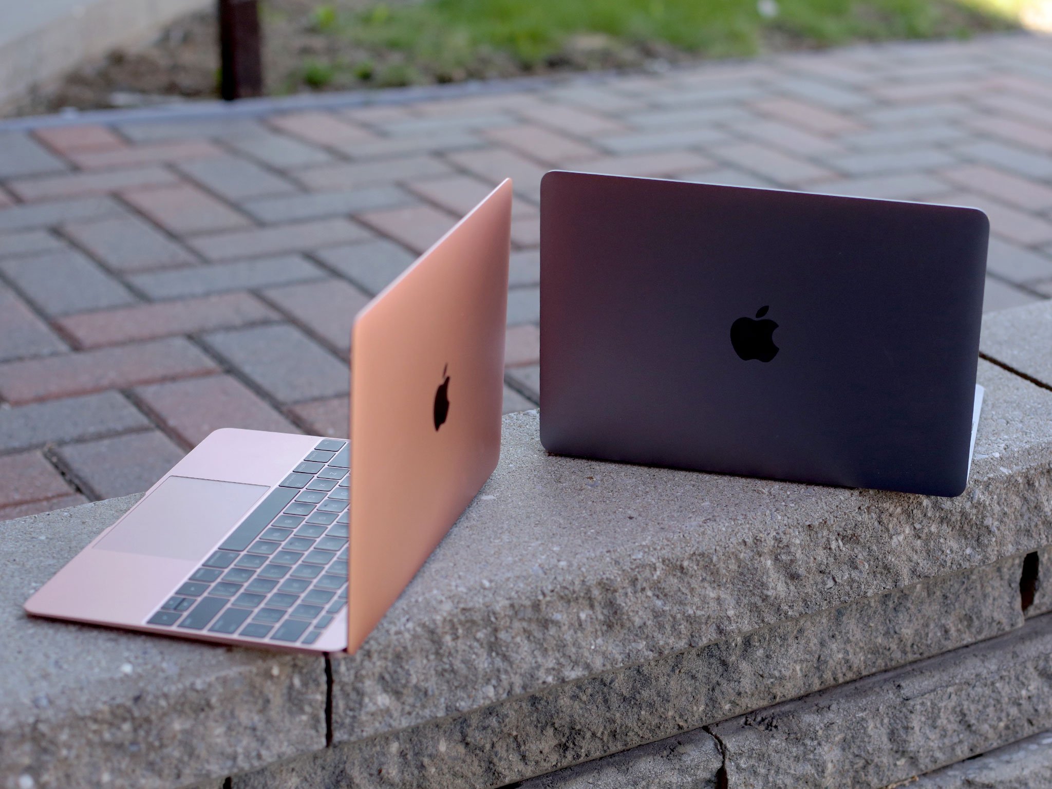 12-inch-macbook-backs.jpg