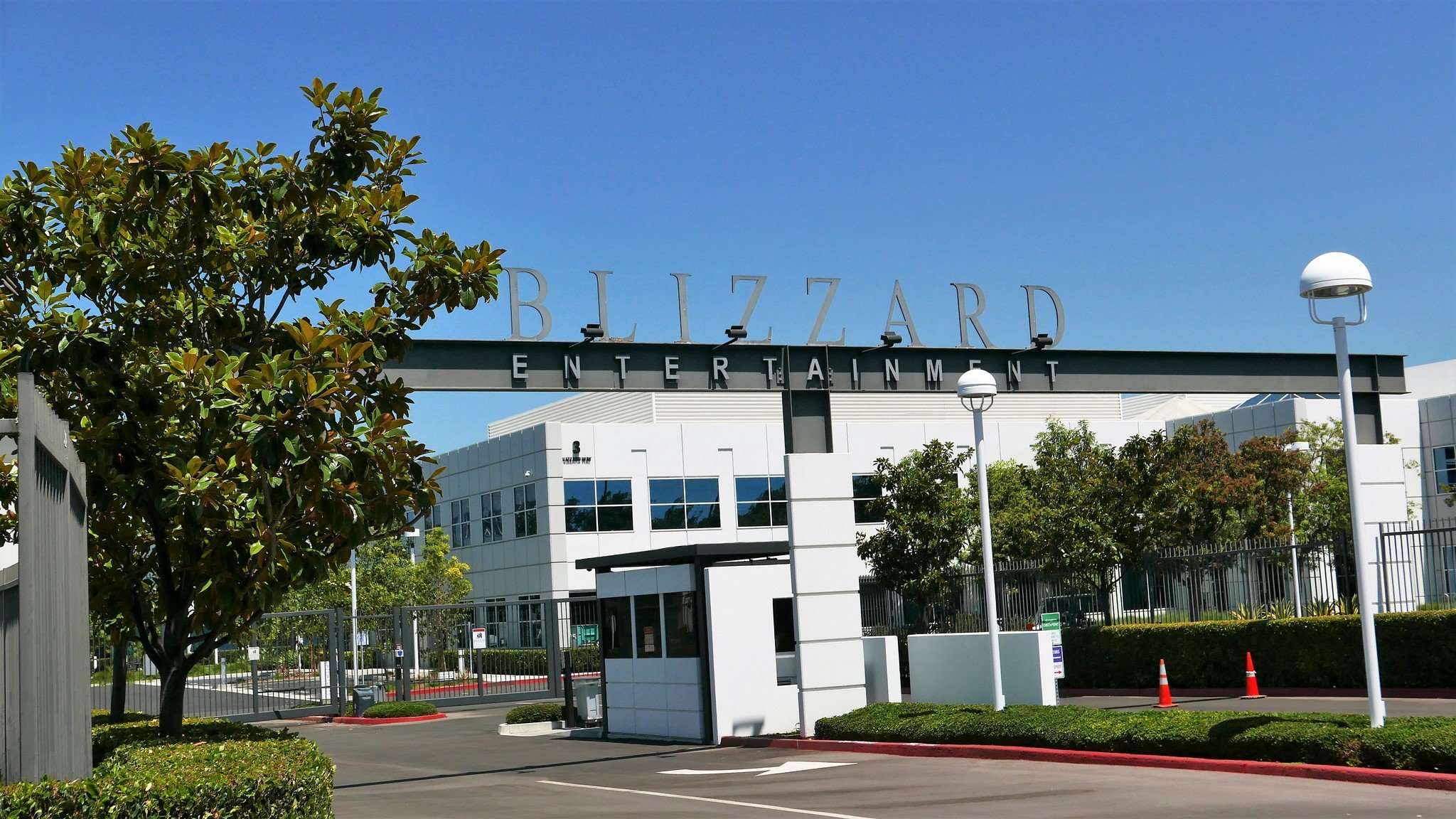 blizzard-entertainment-hq.jpg