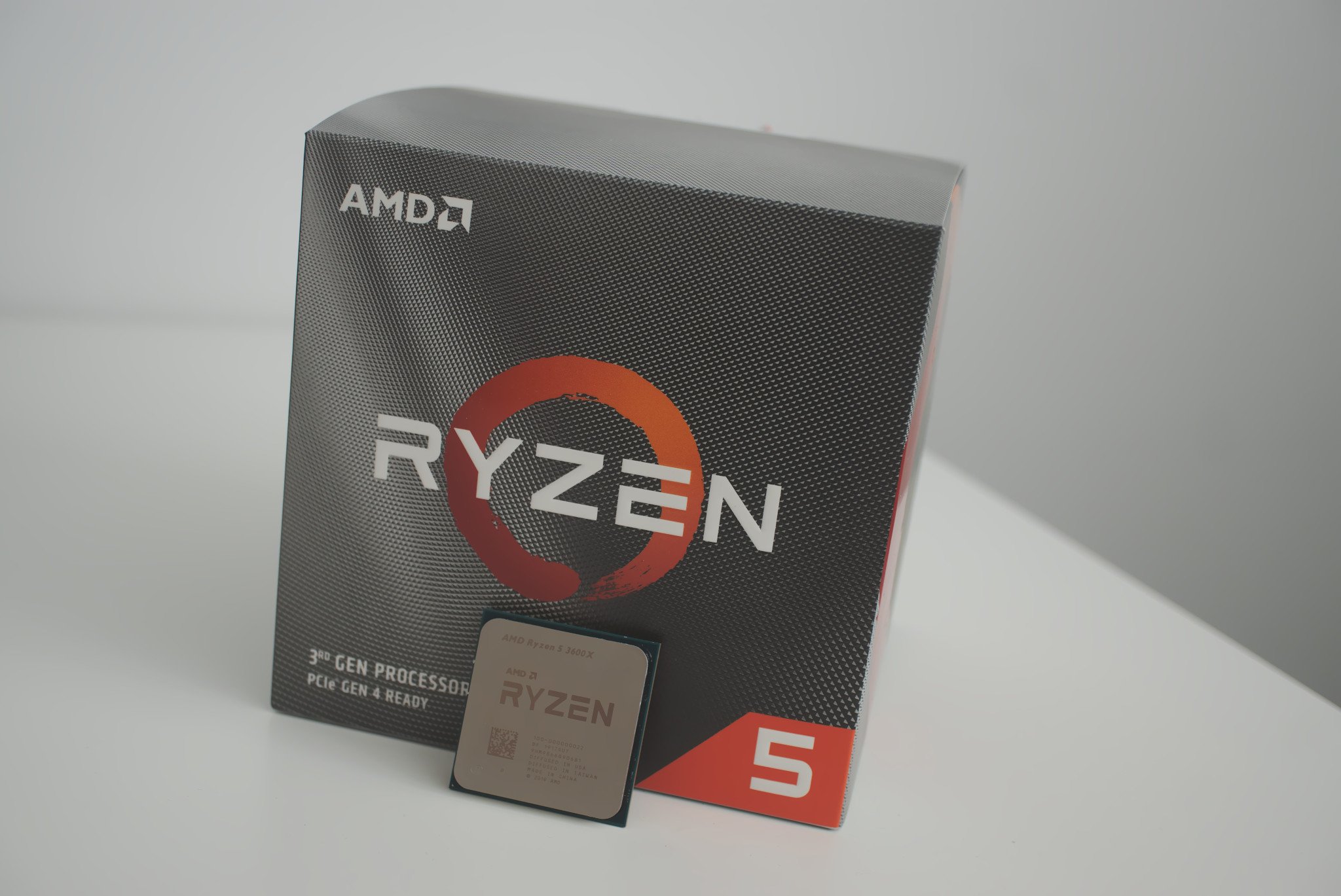 amd-ryzen-5-3600x-box-cpu.jpg