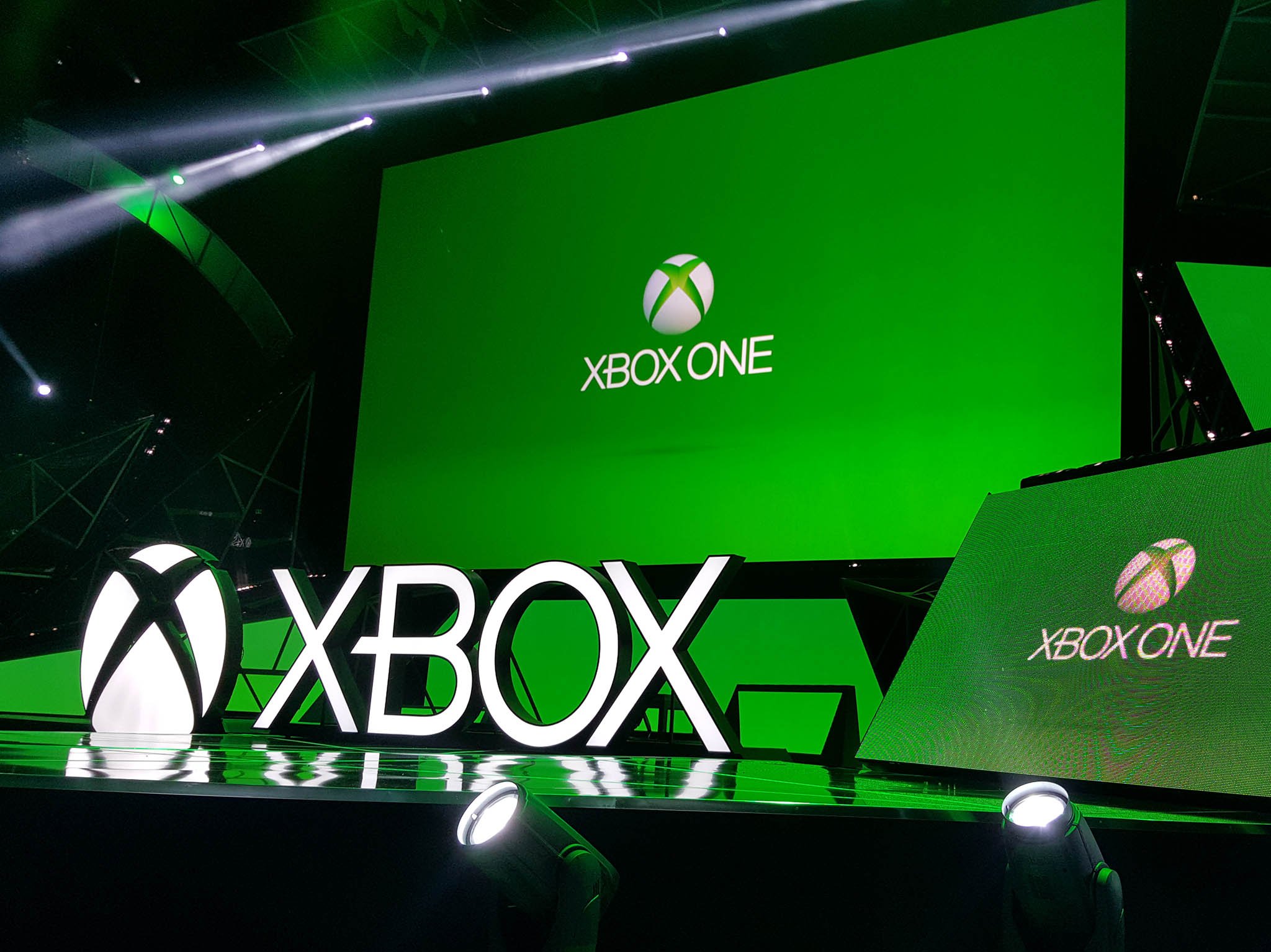 xbox-e3-2015-stage.jpg