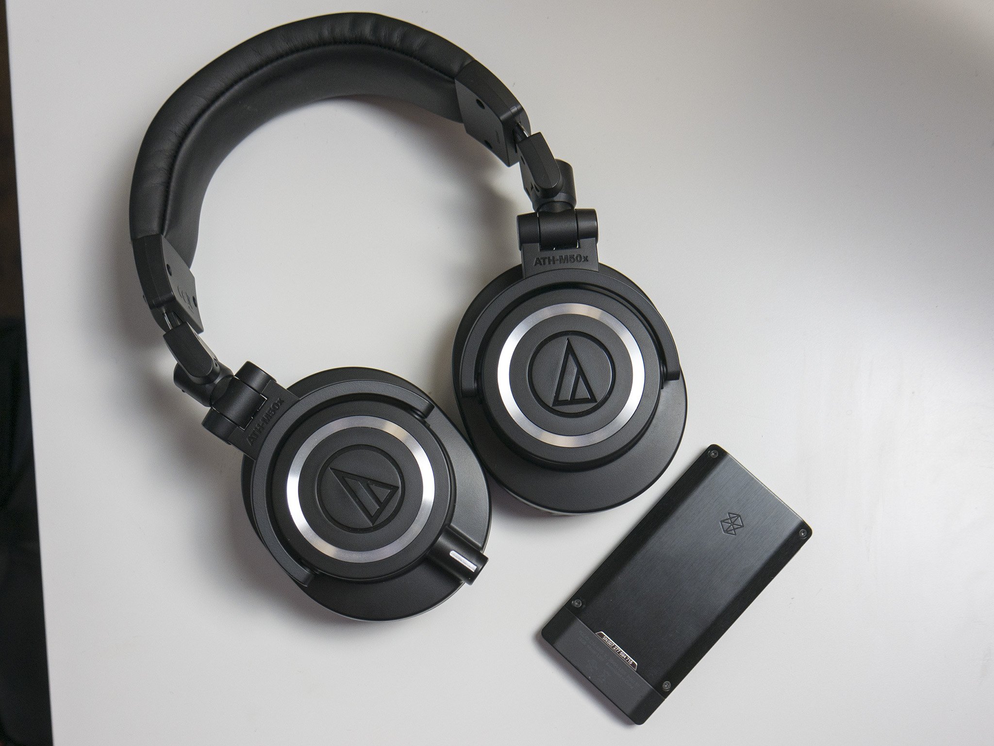 zune-hd-headphones.jpg