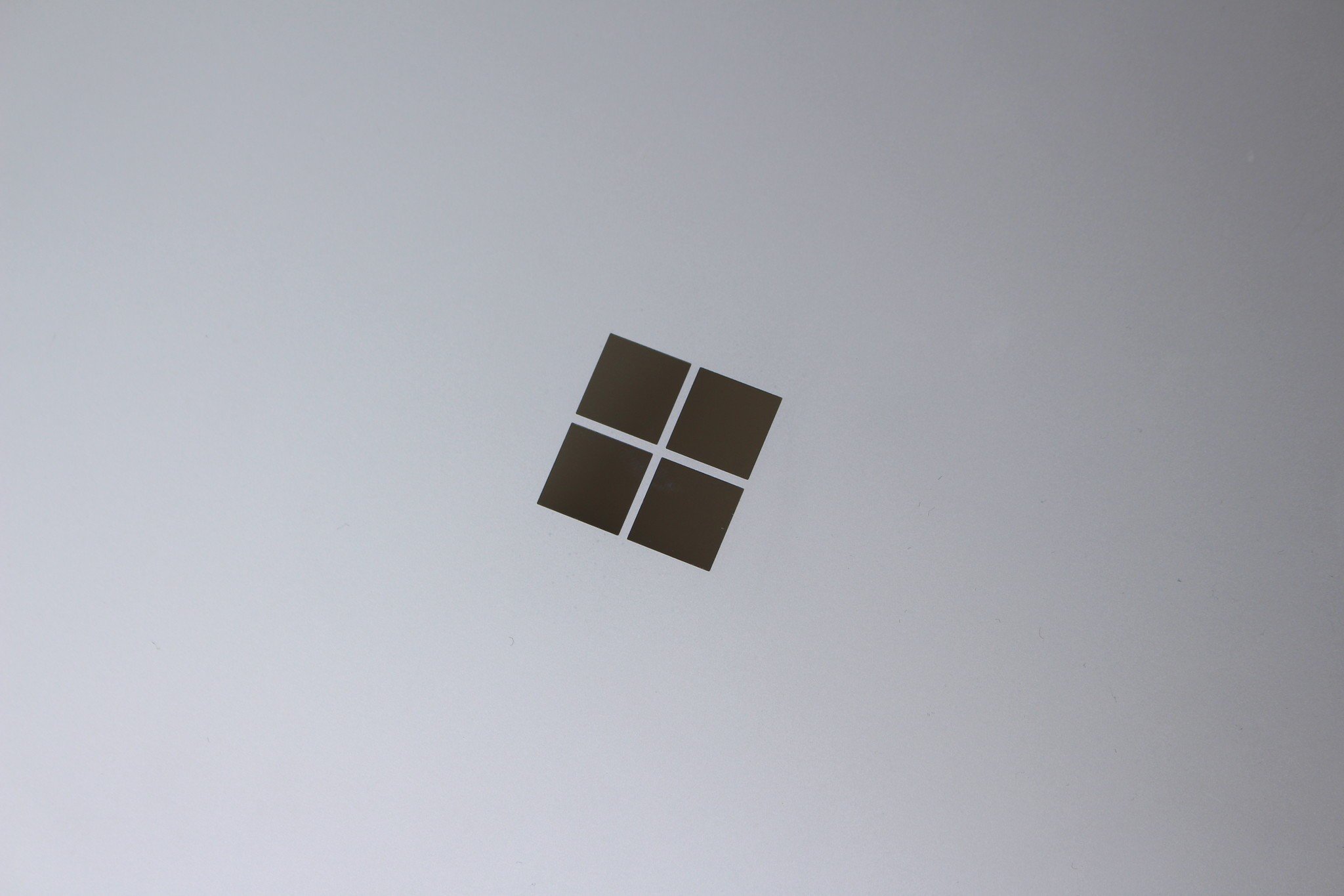 surface-laptop-logo.jpg