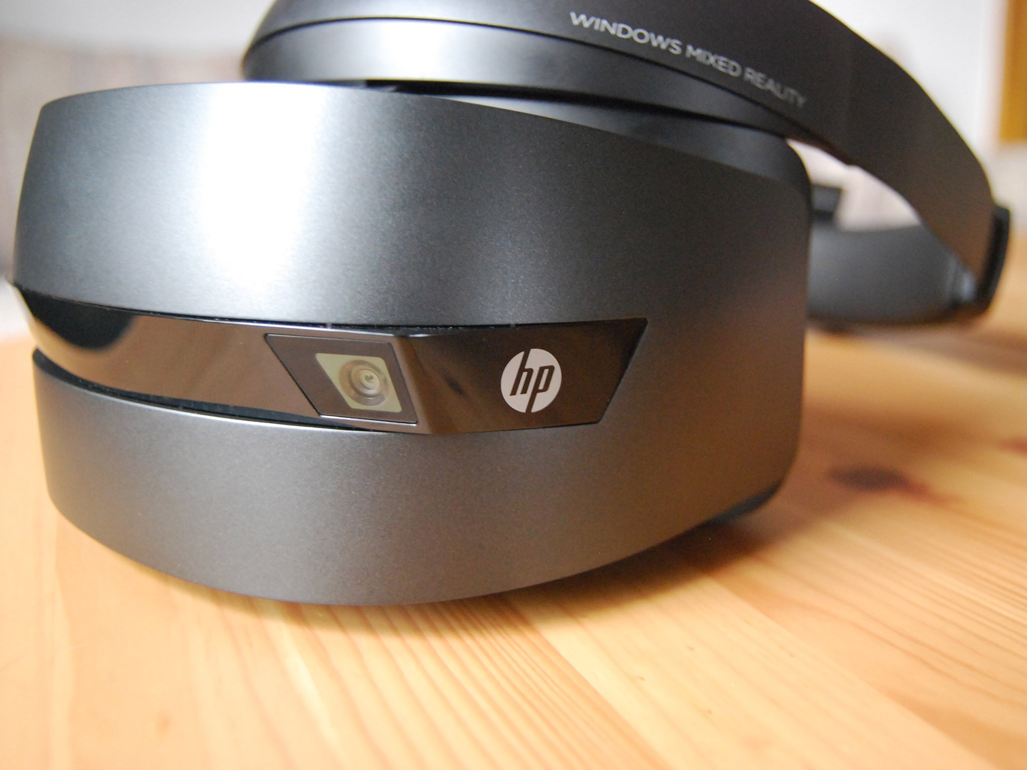 windows-mixed-reality-hp-front-01.jpg