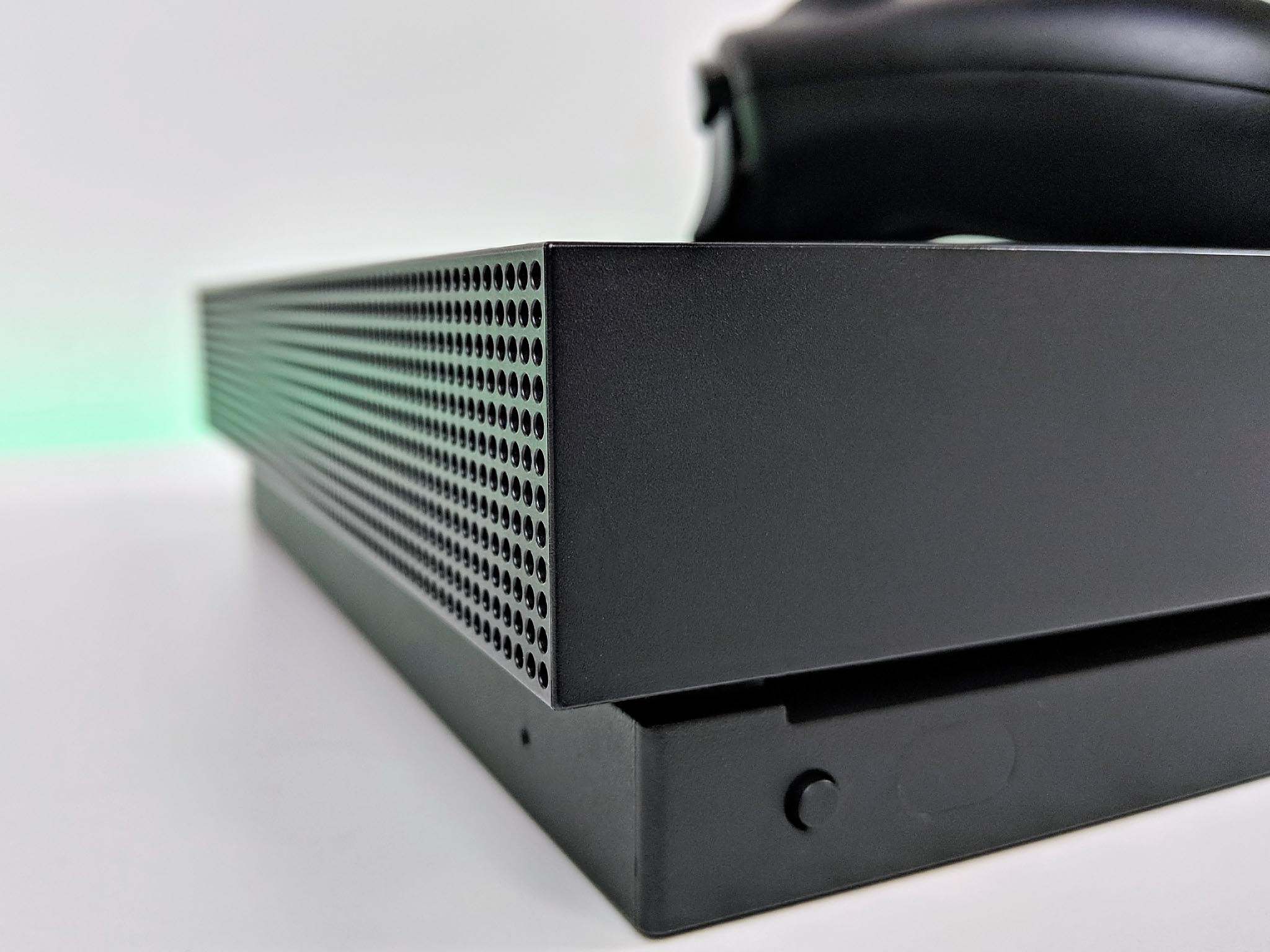 Xbox-one-x-corner_0.jpg