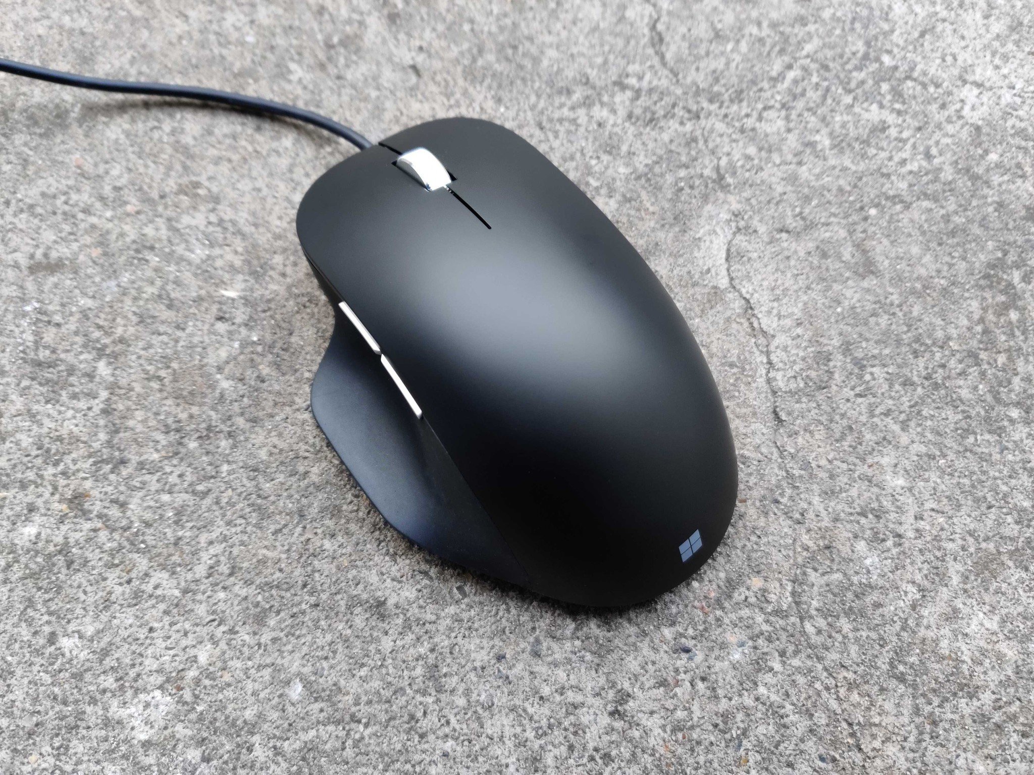 microsoft-ergonomic-mouse.jpg
