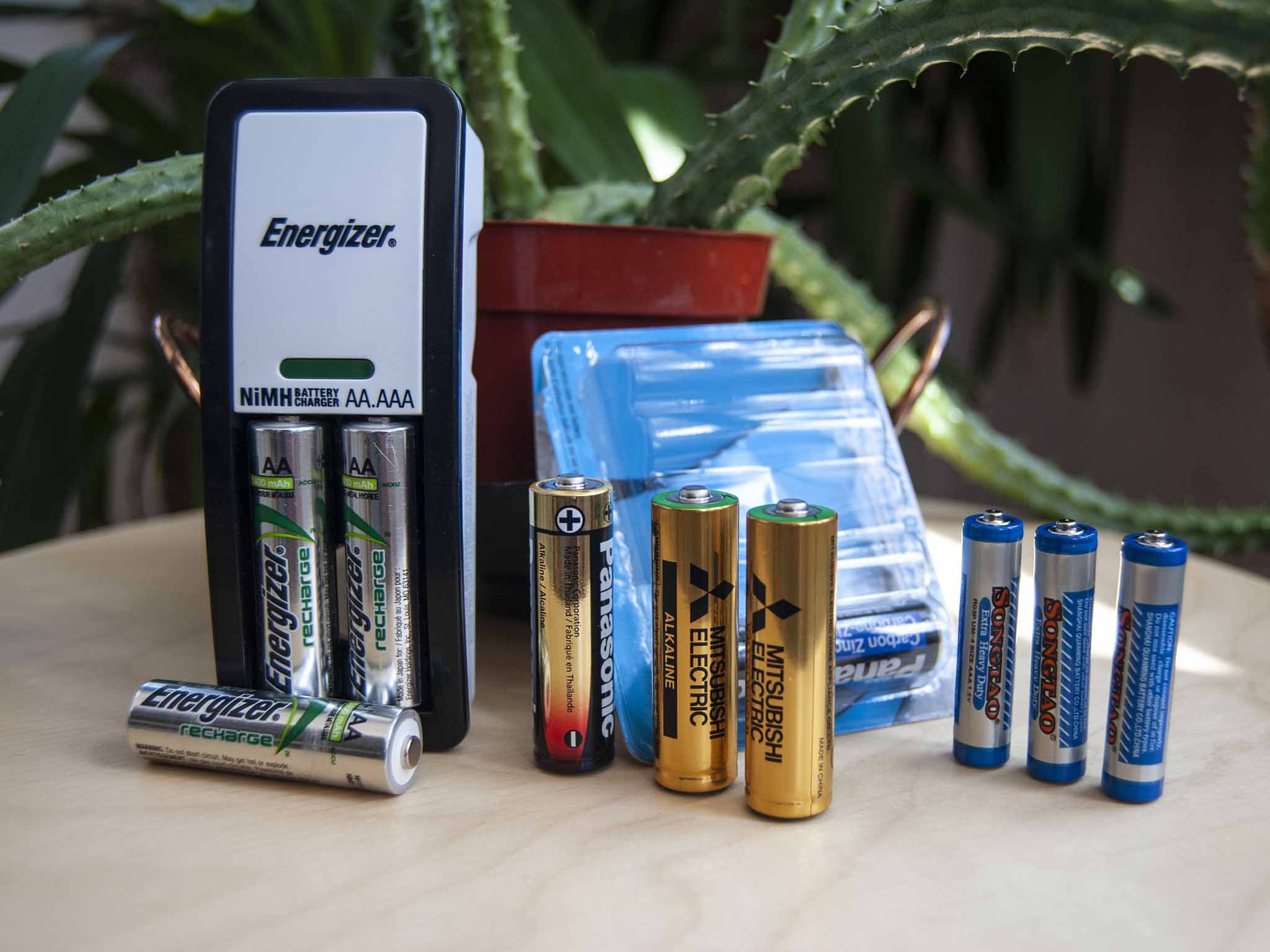 recharge-disposable-batteries-hero-01.jpg