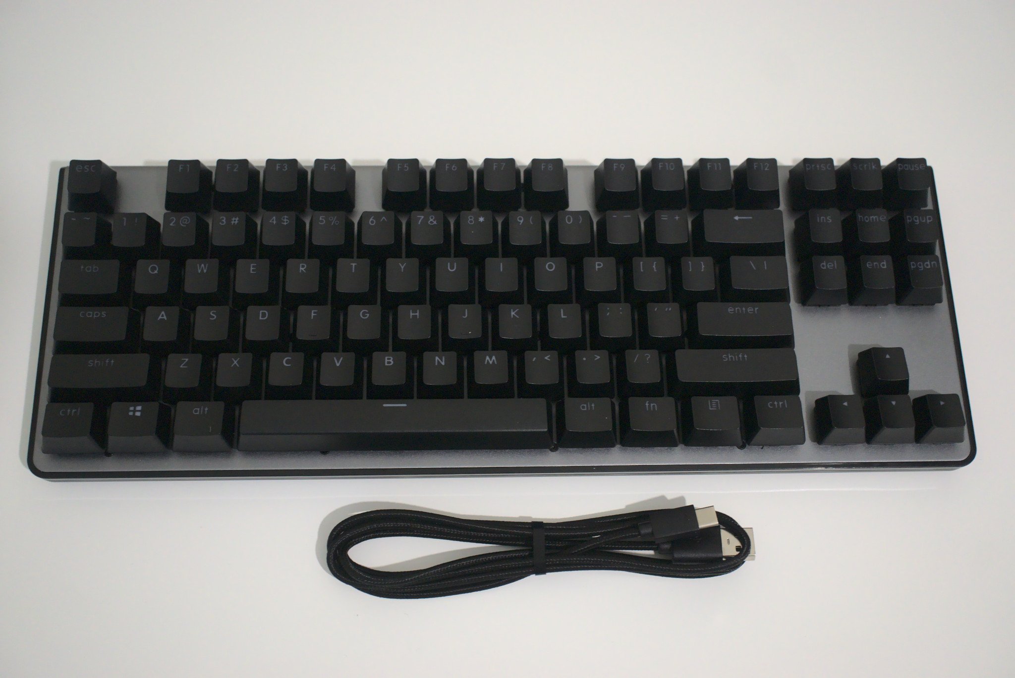 gskill-km360-keyboard-top.jpg