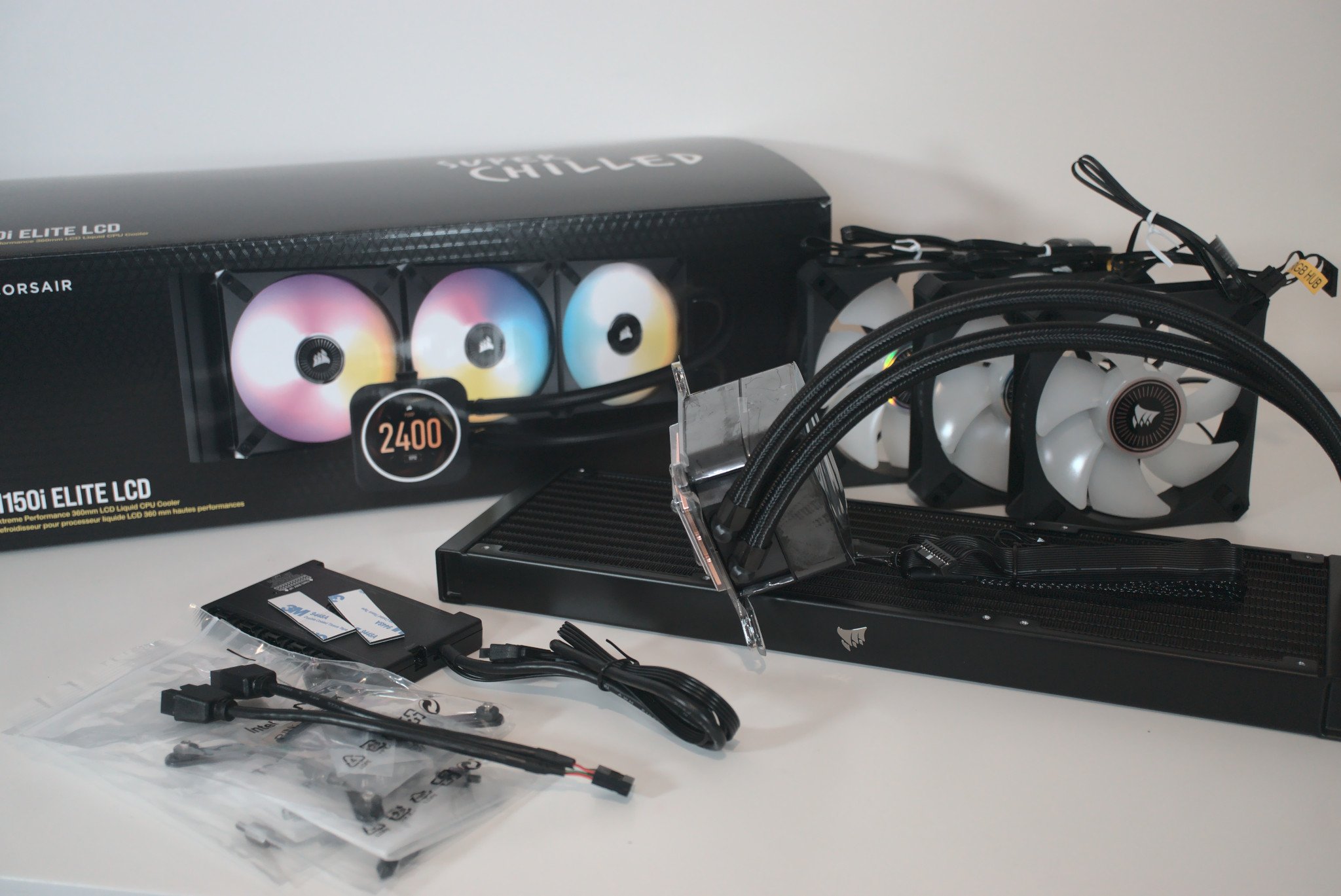 corsair-h510i-elite-lcd-360-aio-contents.jpg